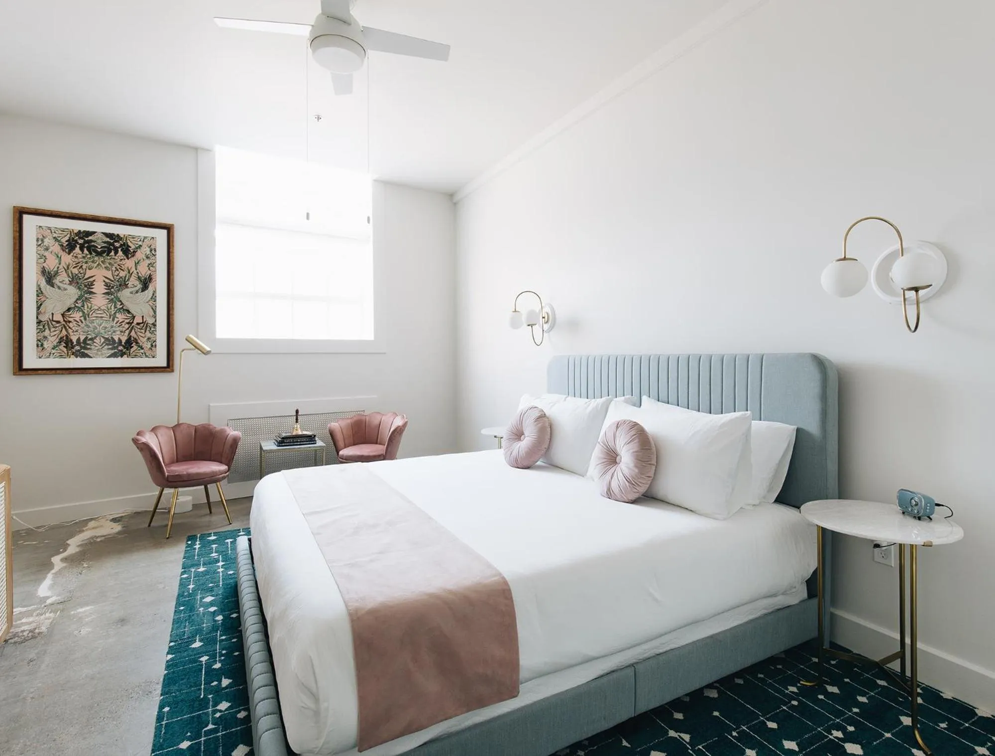 Bedroom, Bed in The Bellwether Hotel