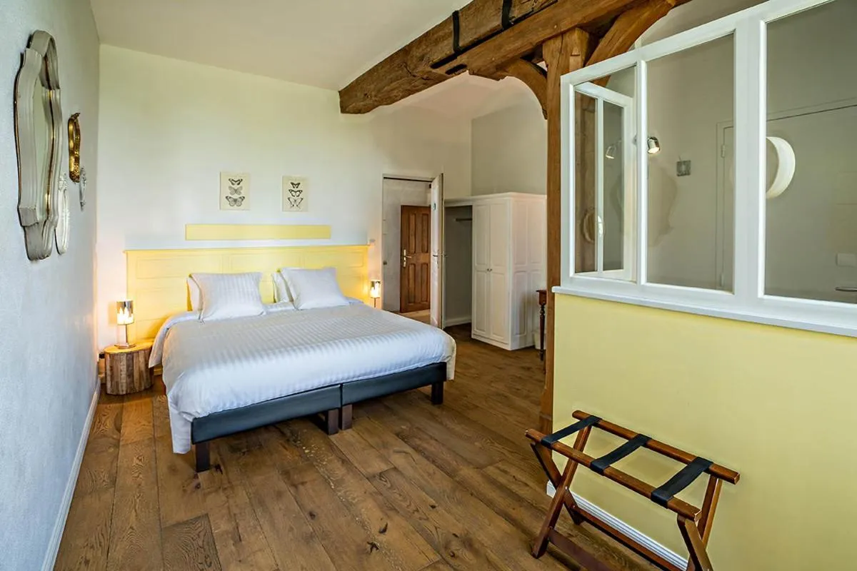 Photo of the whole room, Bed in Château de la Garnison