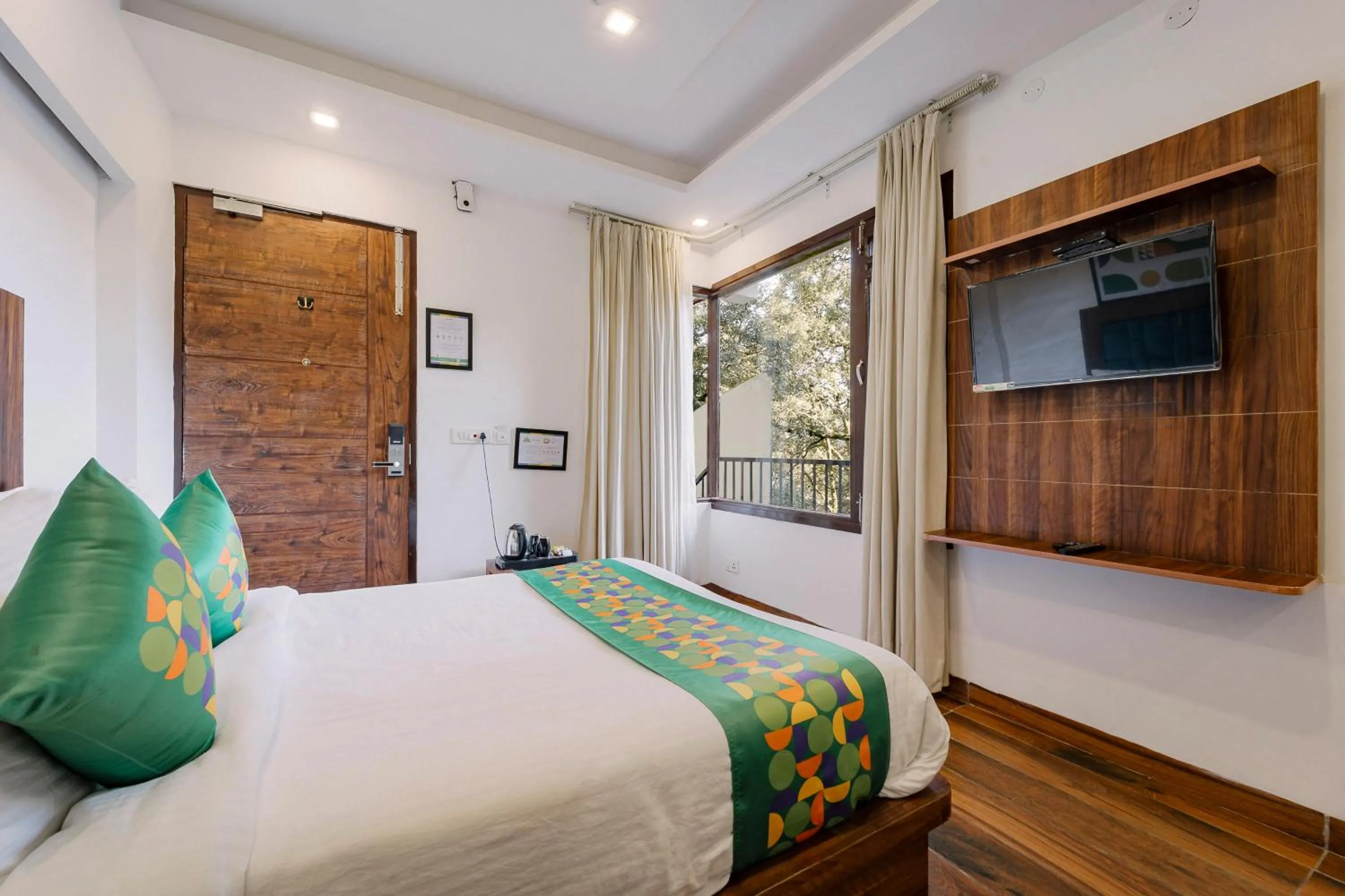 Bedroom, Bed in Treebo Hilldaar Dalhousie