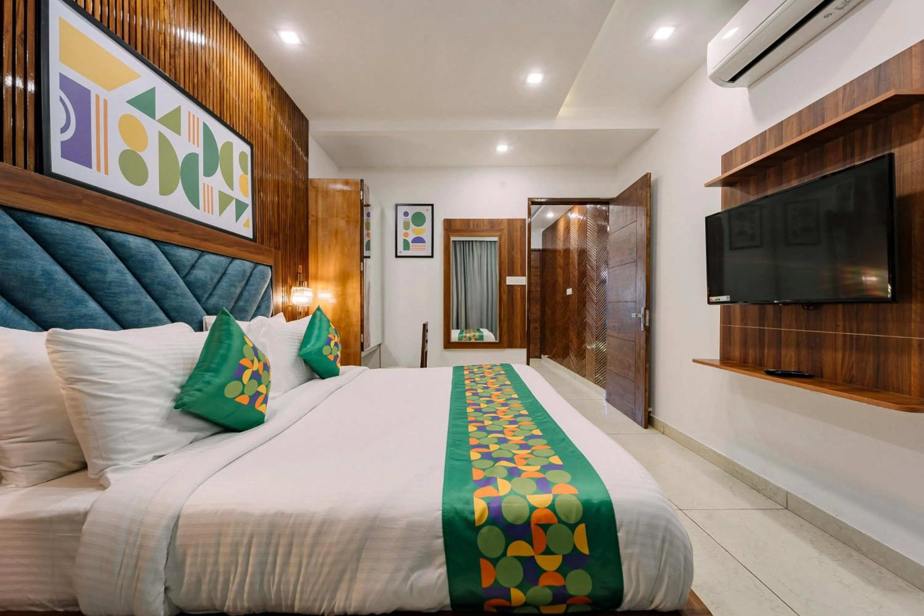 Bedroom, Bed in Treebo Hilldaar Dalhousie