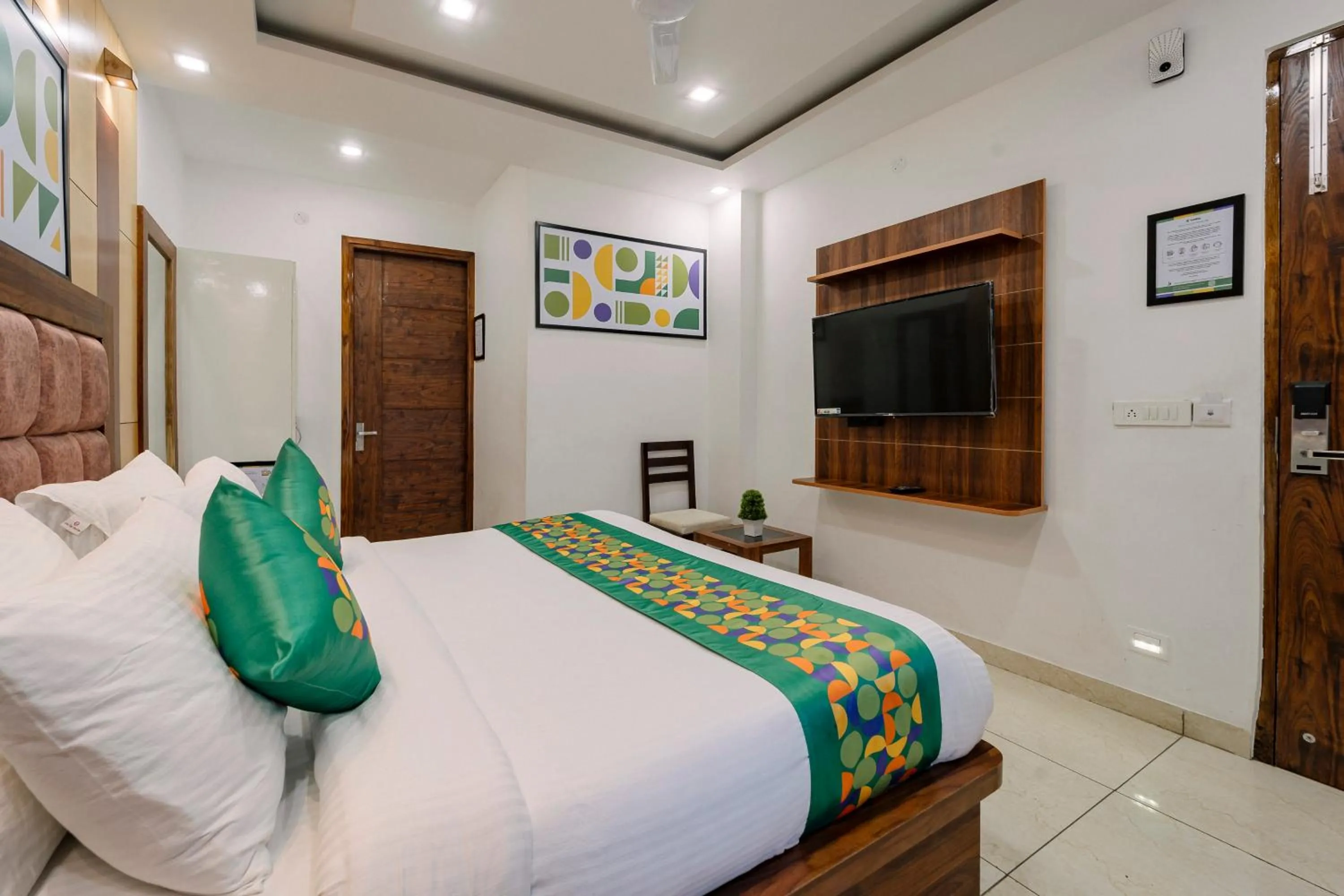 Bedroom, Bed in Treebo Hilldaar Dalhousie