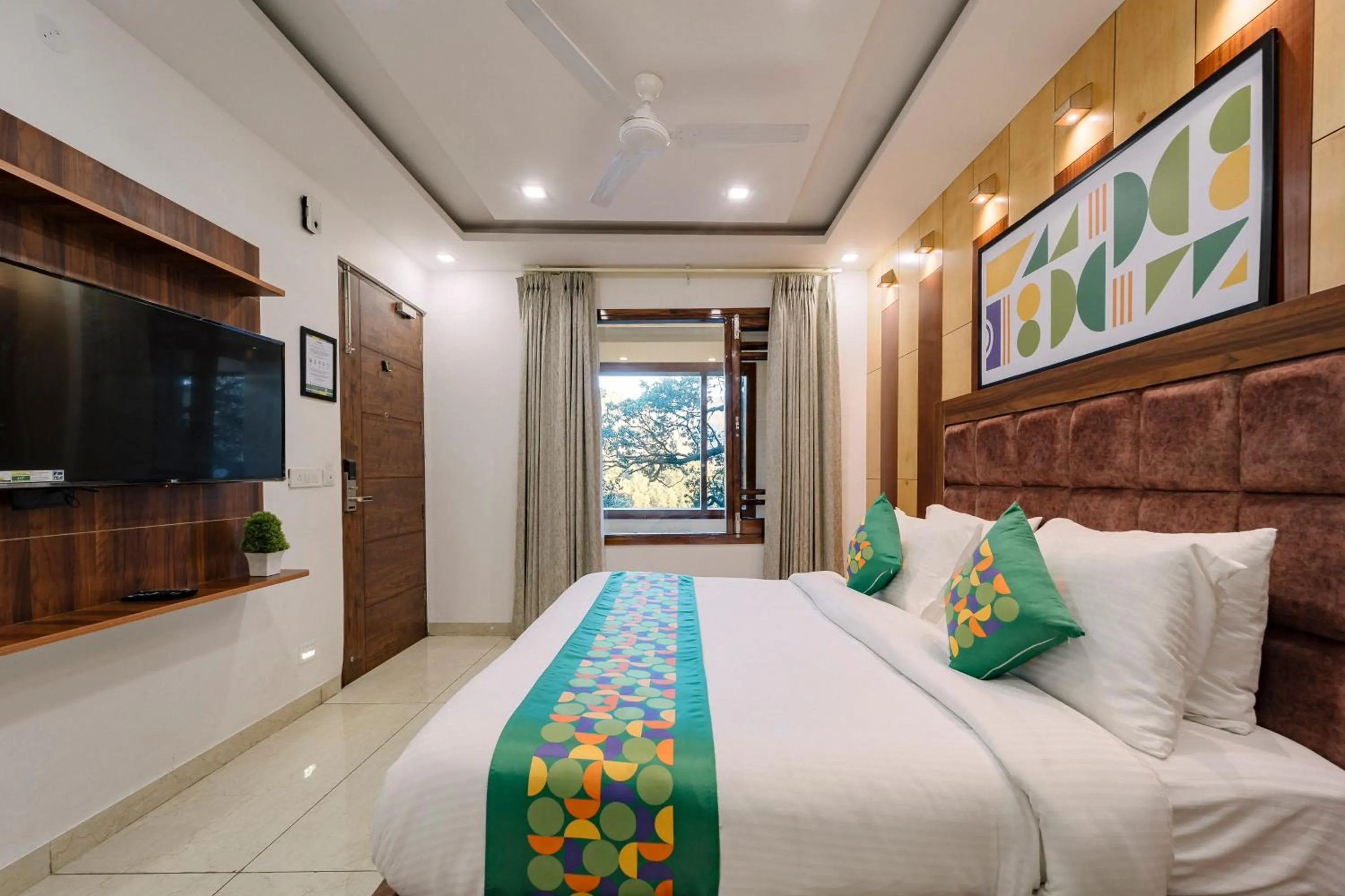 Bedroom, Bed in Treebo Hilldaar Dalhousie