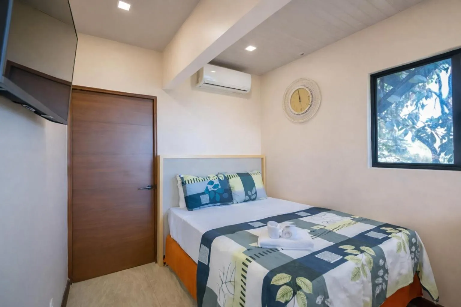 Bed in Mountain Top Park Hotel