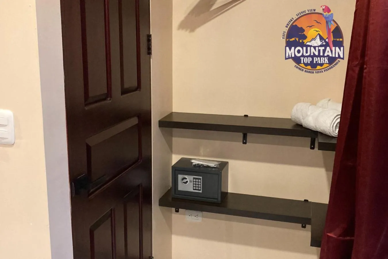 safe in Mountain Top Park Hotel