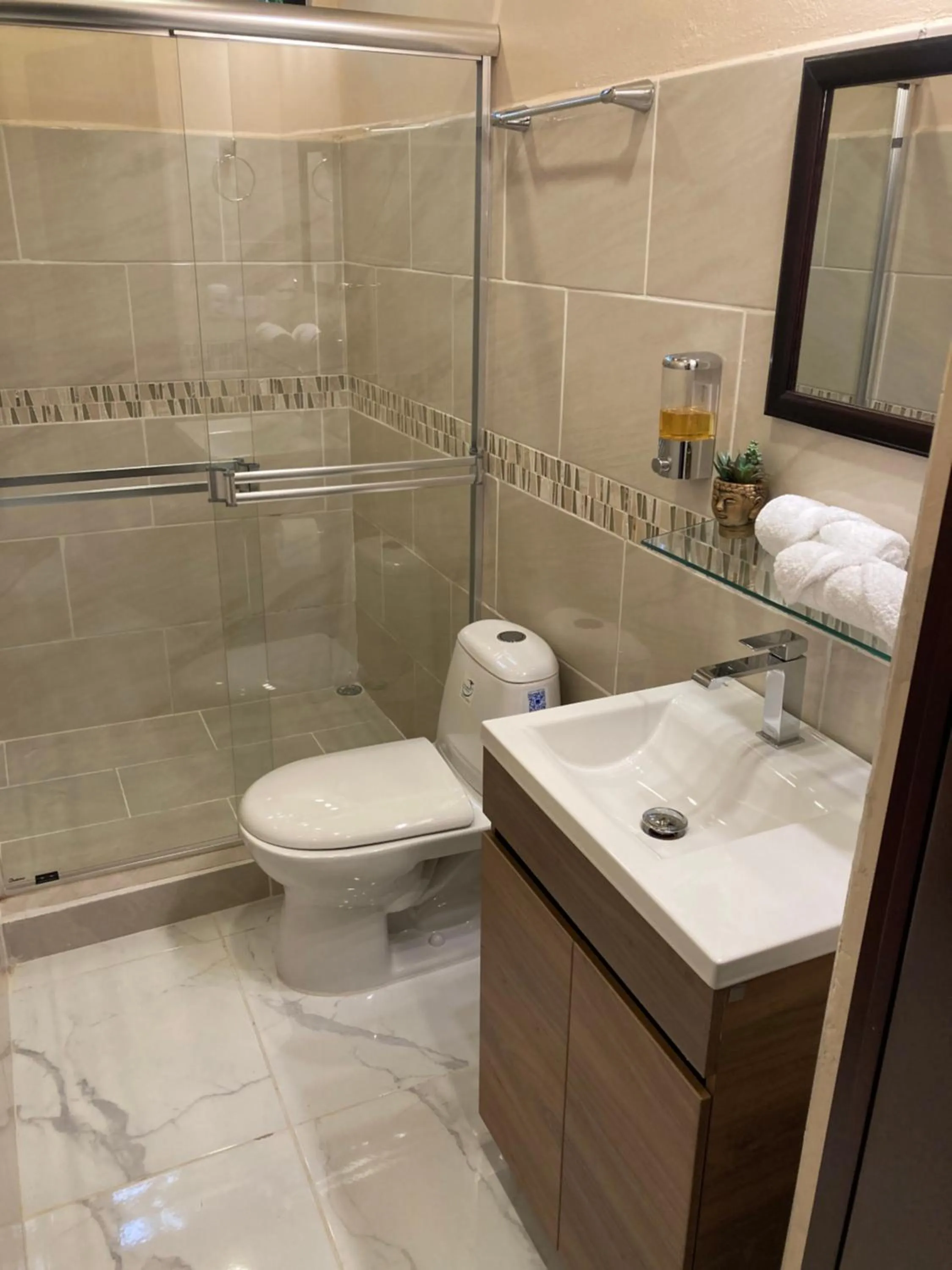 Bathroom in Mountain Top Park Hotel