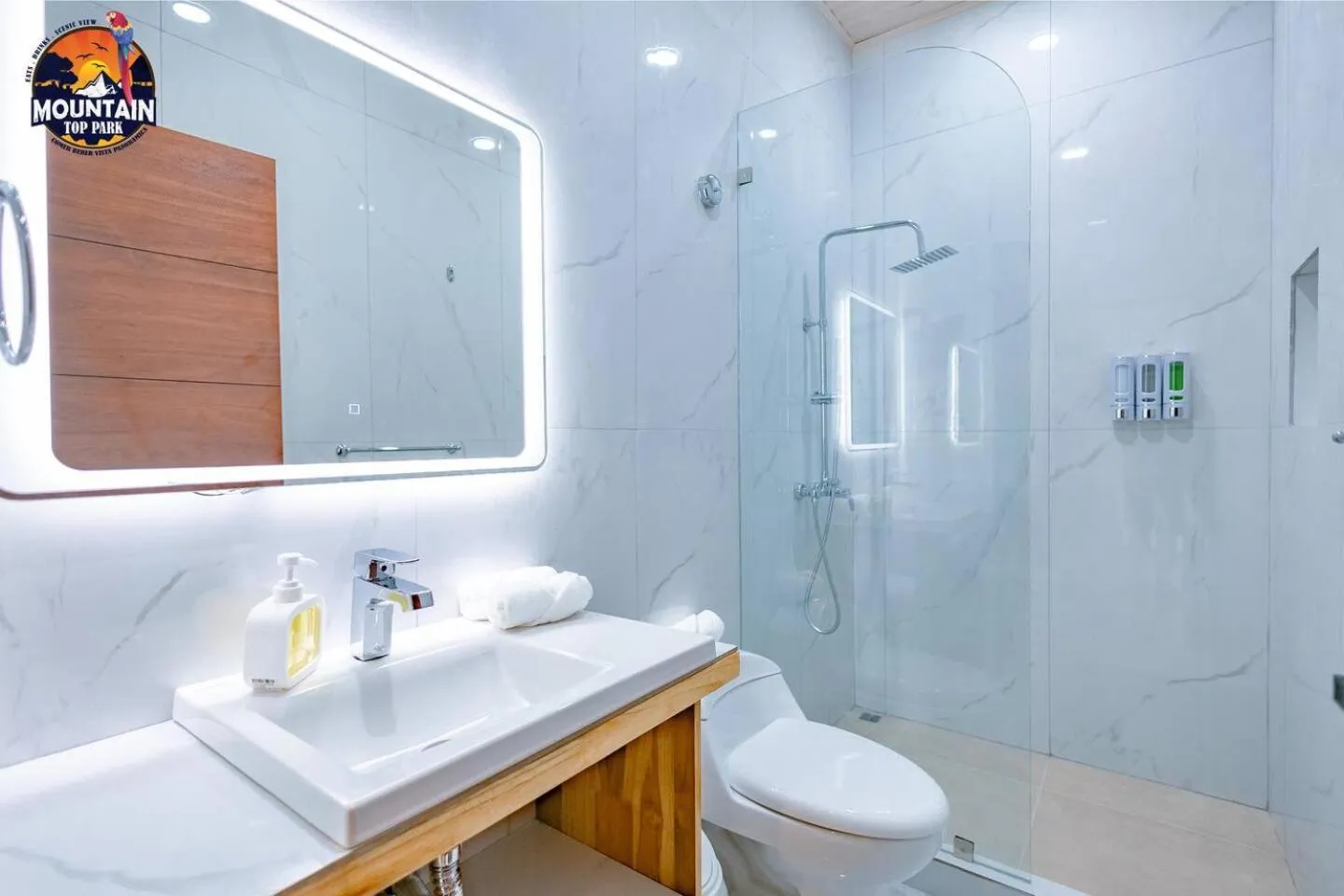 Shower in Mountain Top Park Hotel