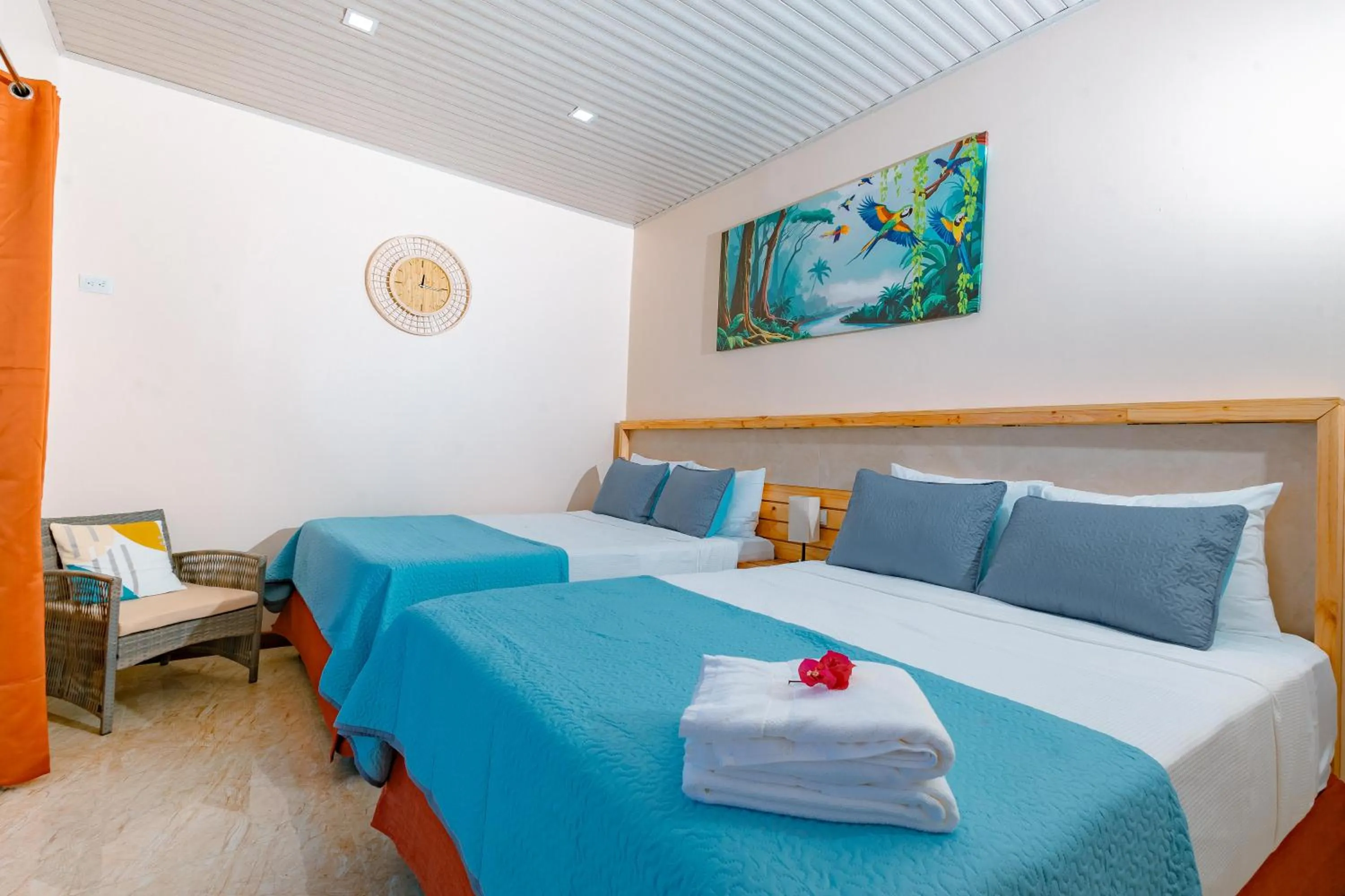 Bed in Mountain Top Park Hotel