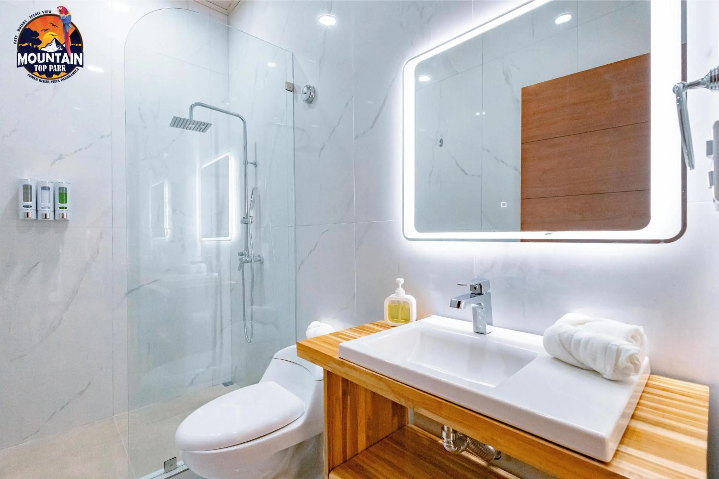 Shower in Mountain Top Park Hotel