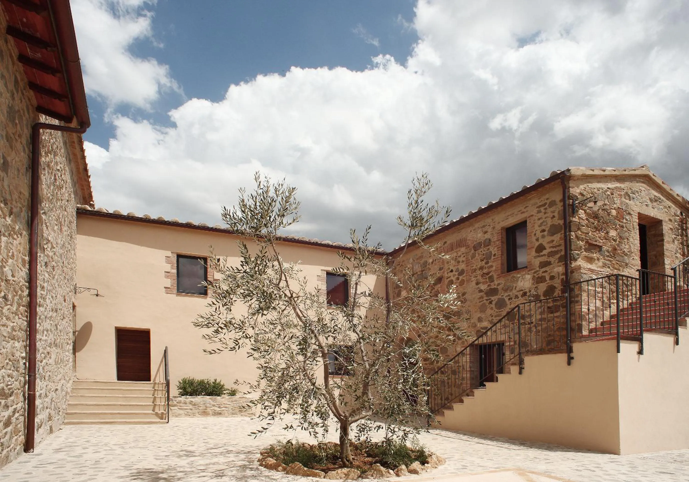 Facade/entrance in Agriturismo Il Poggione