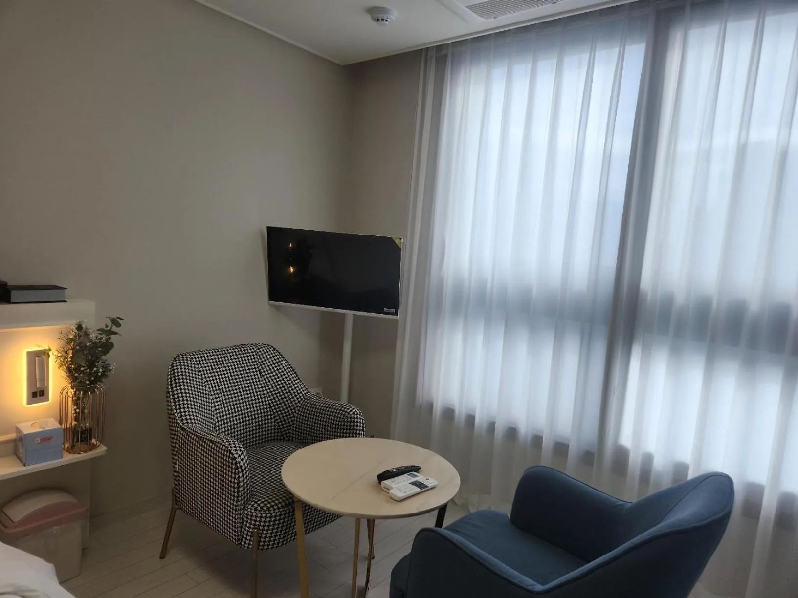 Property building in Daegu Starbnb DSR Residence Hotel lily