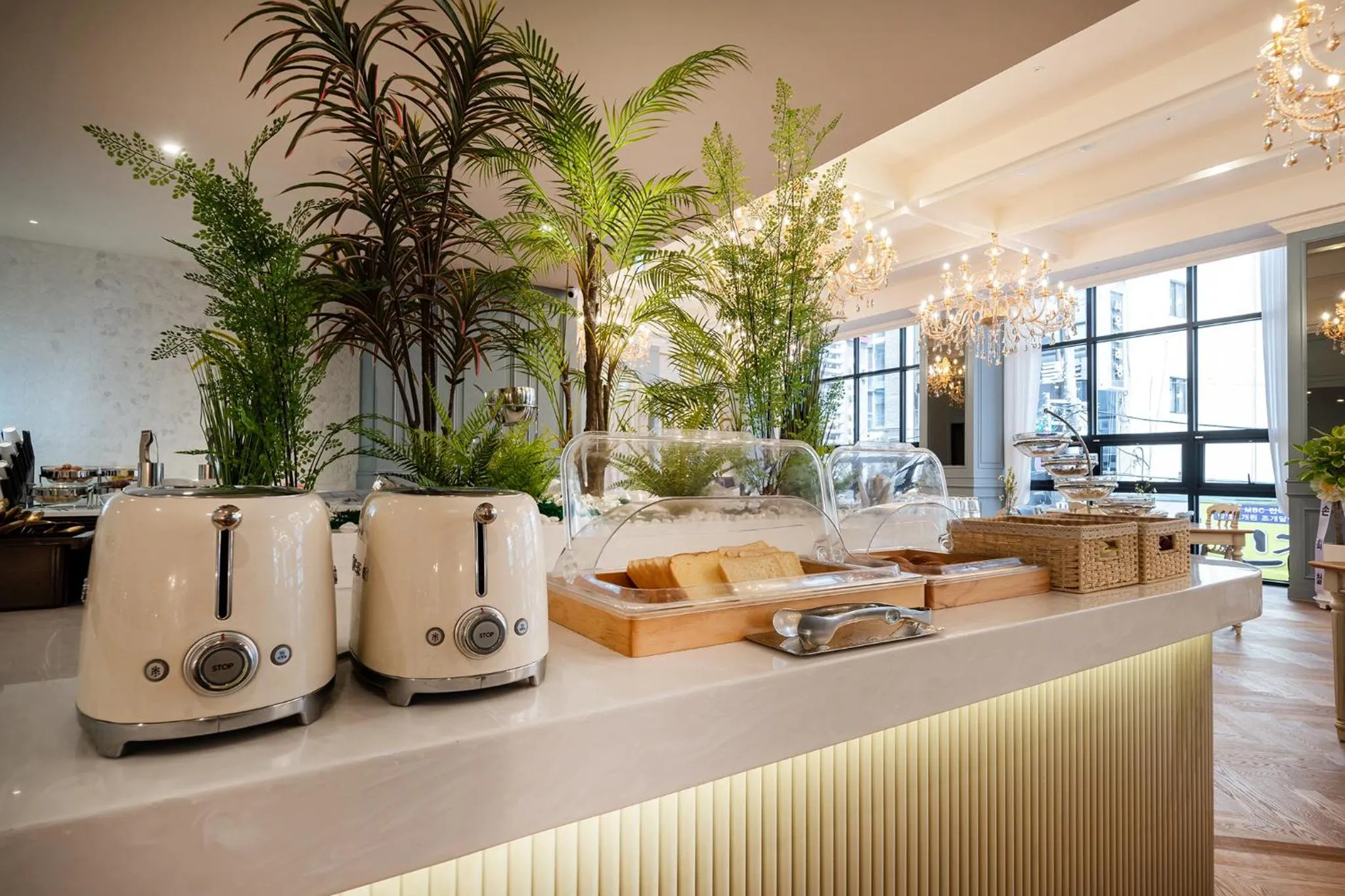 Lounge or bar in Daegu Starbnb DSR Residence Hotel lily