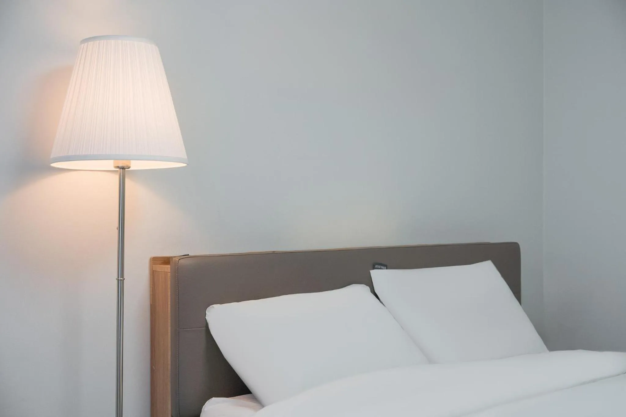 Bed in Daegu Starbnb DSR Residence Hotel lily