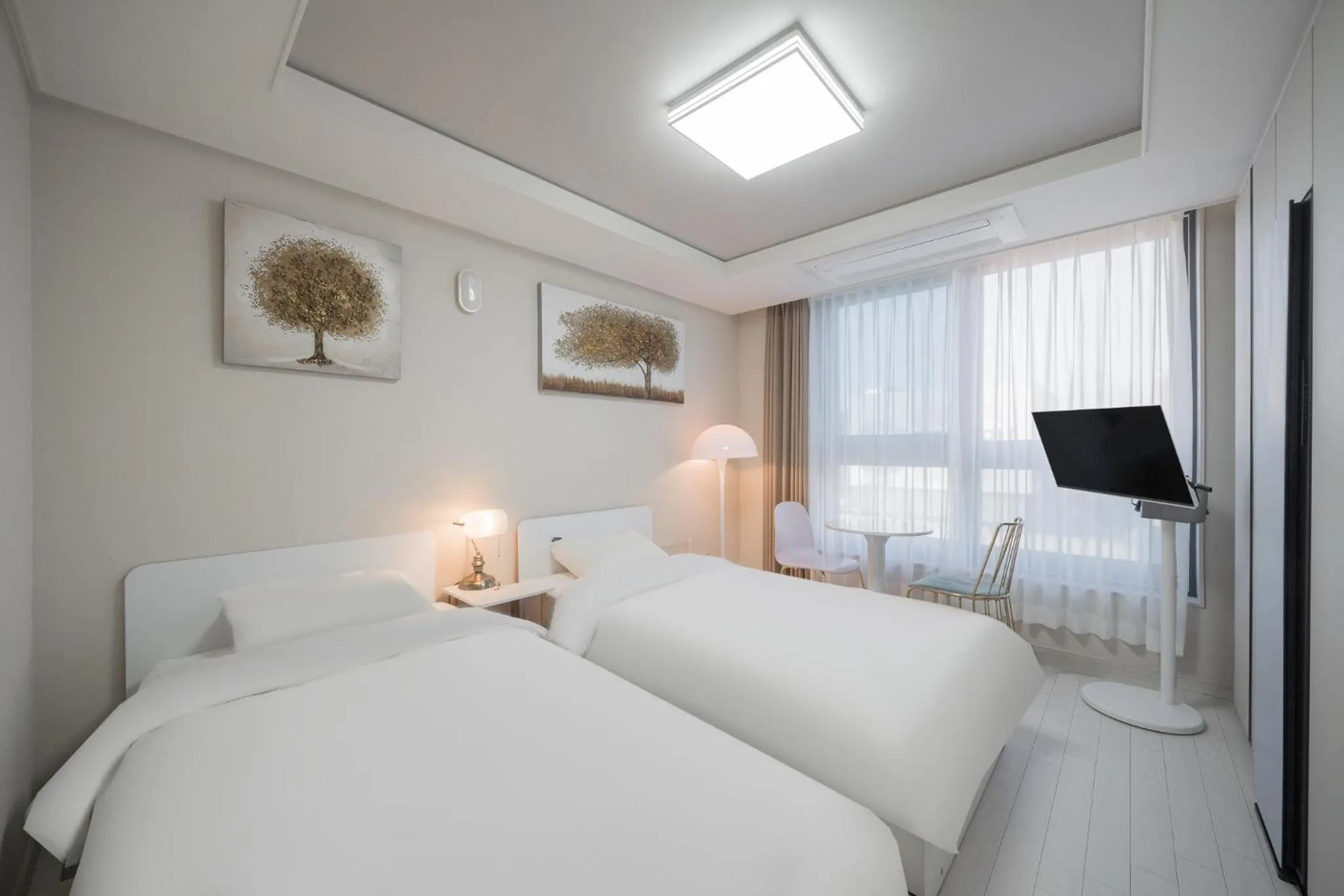 Bed in Daegu Starbnb DSR Residence Hotel lily
