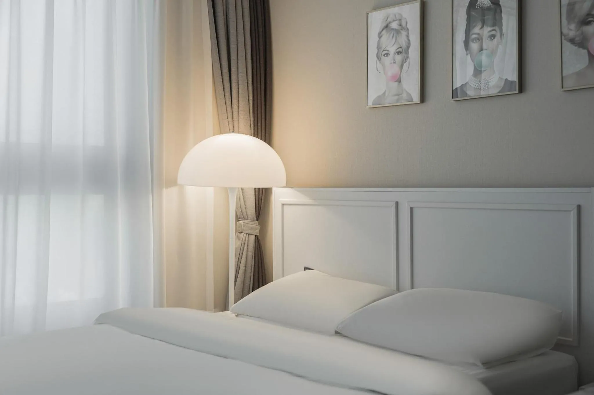 Bed in Daegu Starbnb DSR Residence Hotel lily