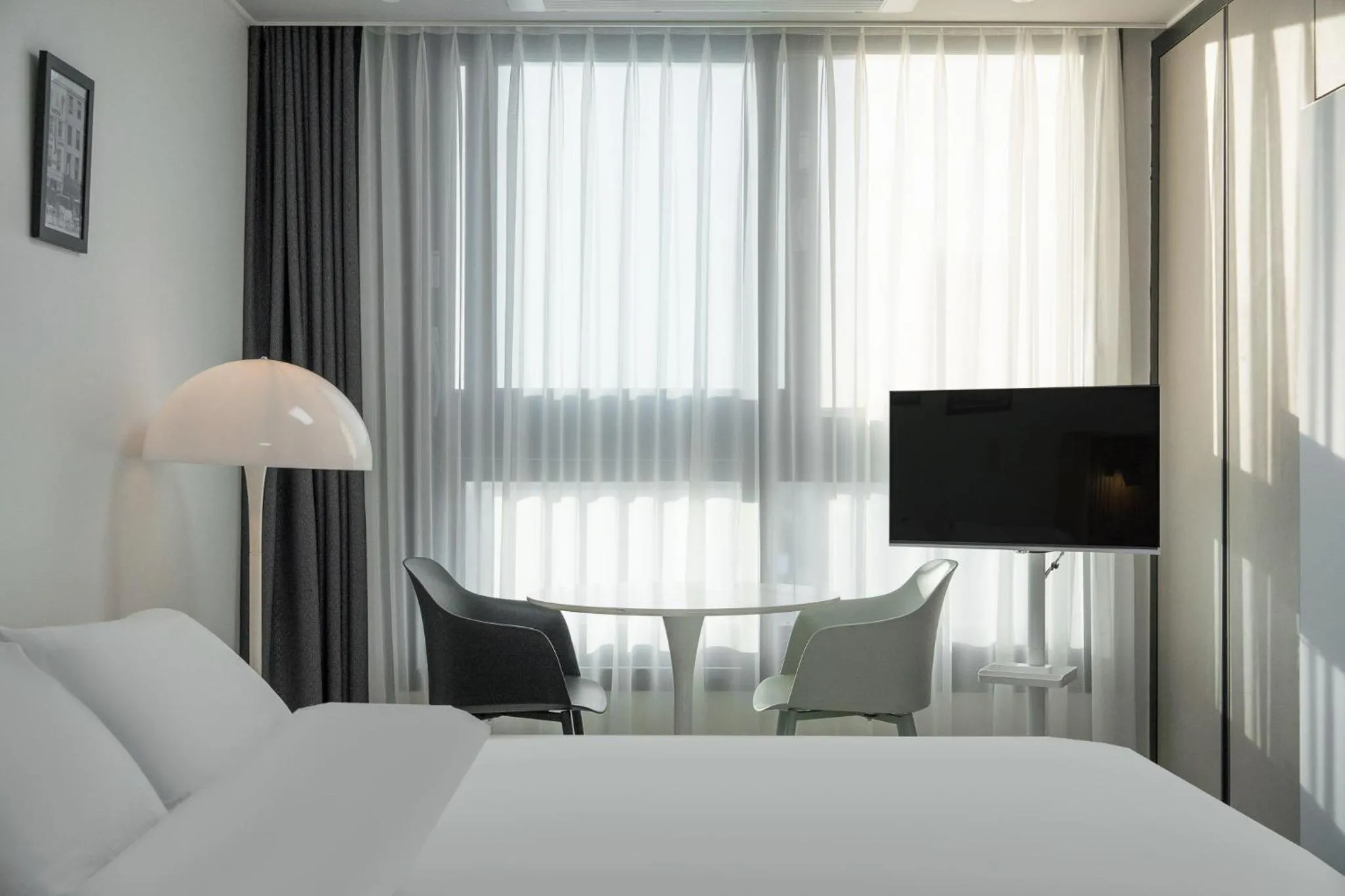 Bed in Daegu Starbnb DSR Residence Hotel lily