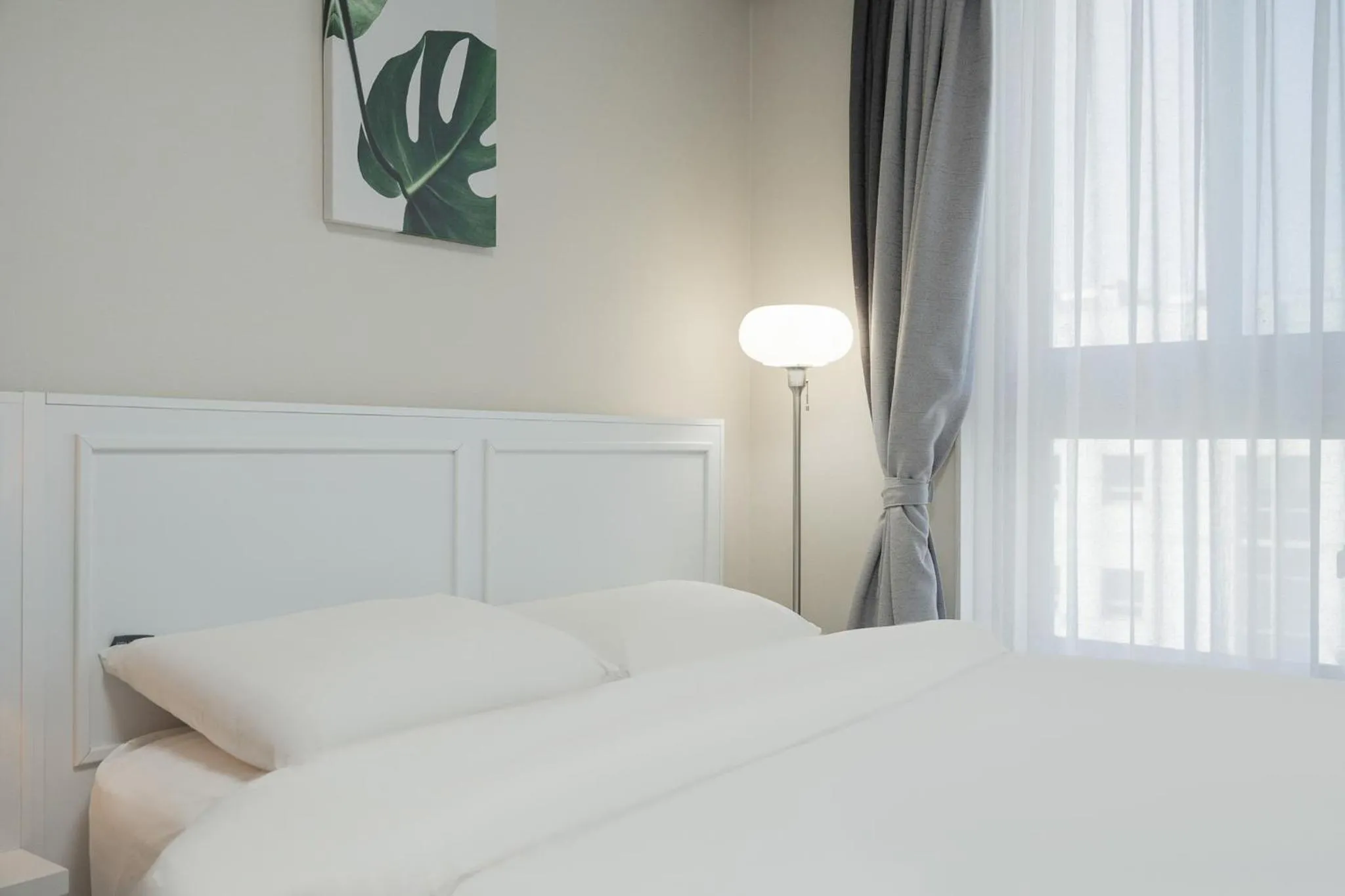 Bed in Daegu Starbnb DSR Residence Hotel lily