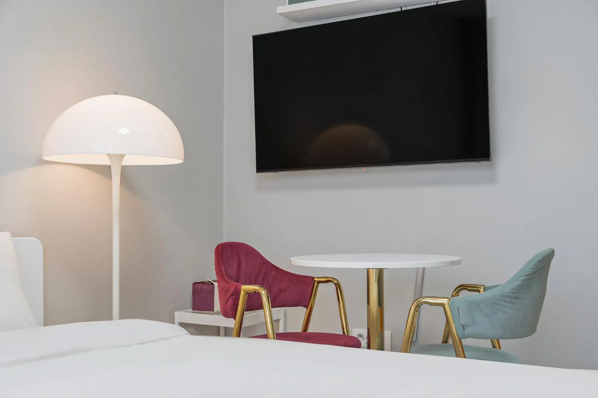 Bed in Daegu Starbnb DSR Residence Hotel lily