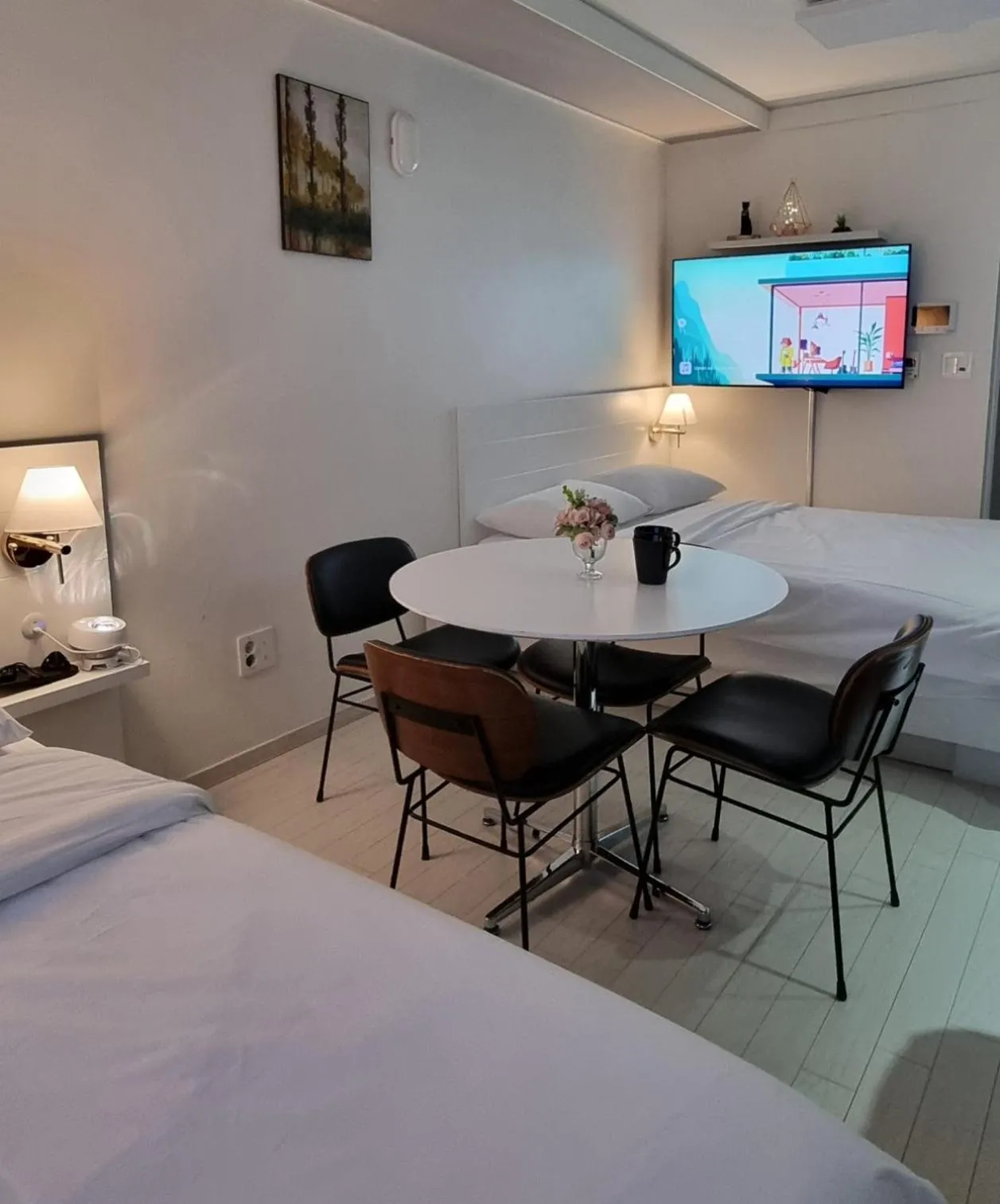 Photo of the whole room, Bed in Daegu Starbnb DSR Residence Hotel lily