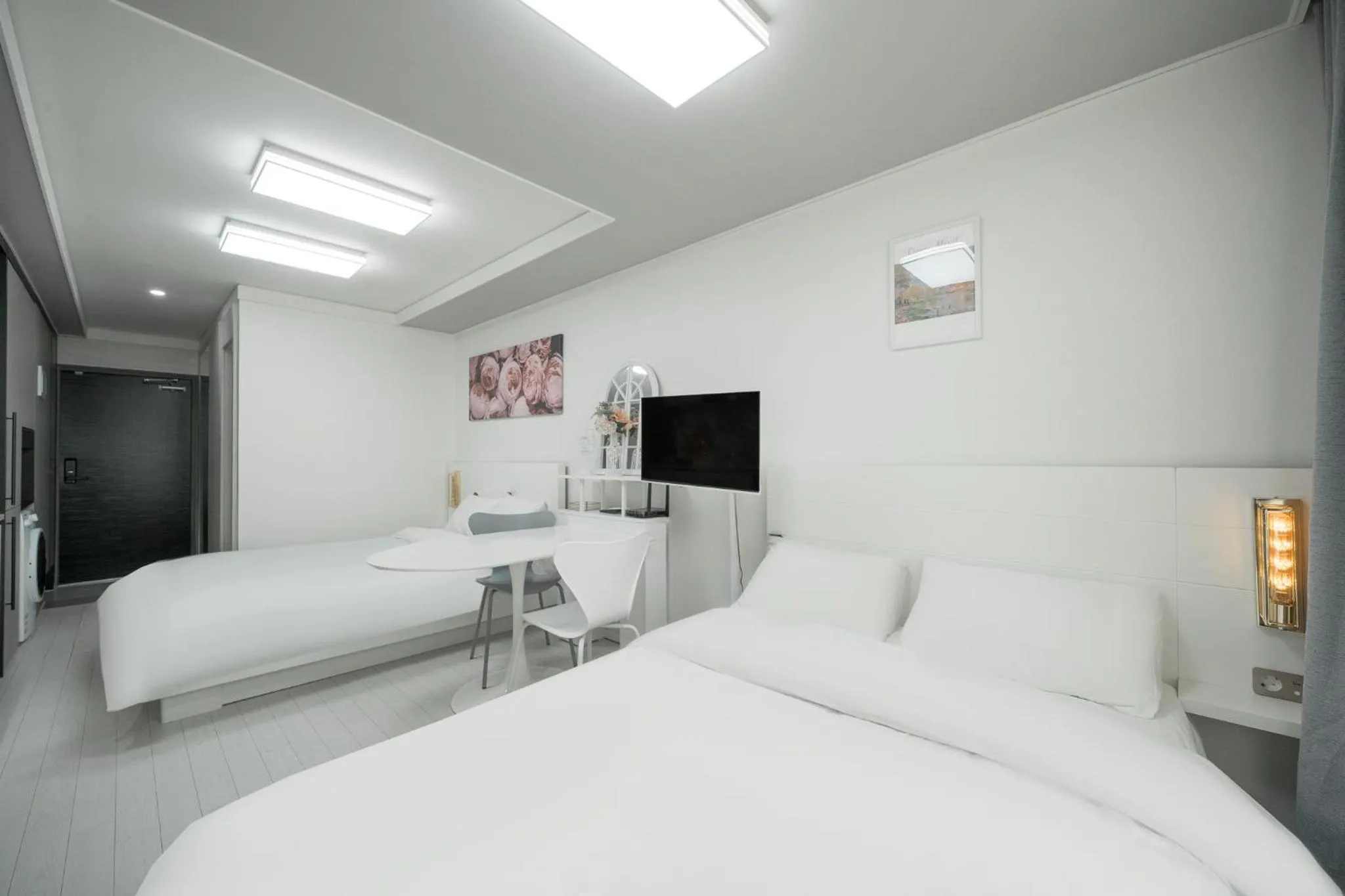 Bed in Daegu Starbnb DSR Residence Hotel lily