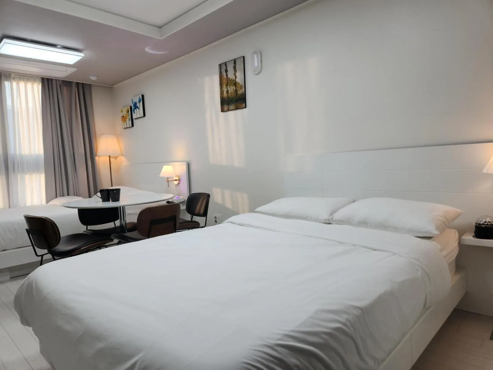 View (from property/room), Bed in Daegu Starbnb DSR Residence Hotel lily