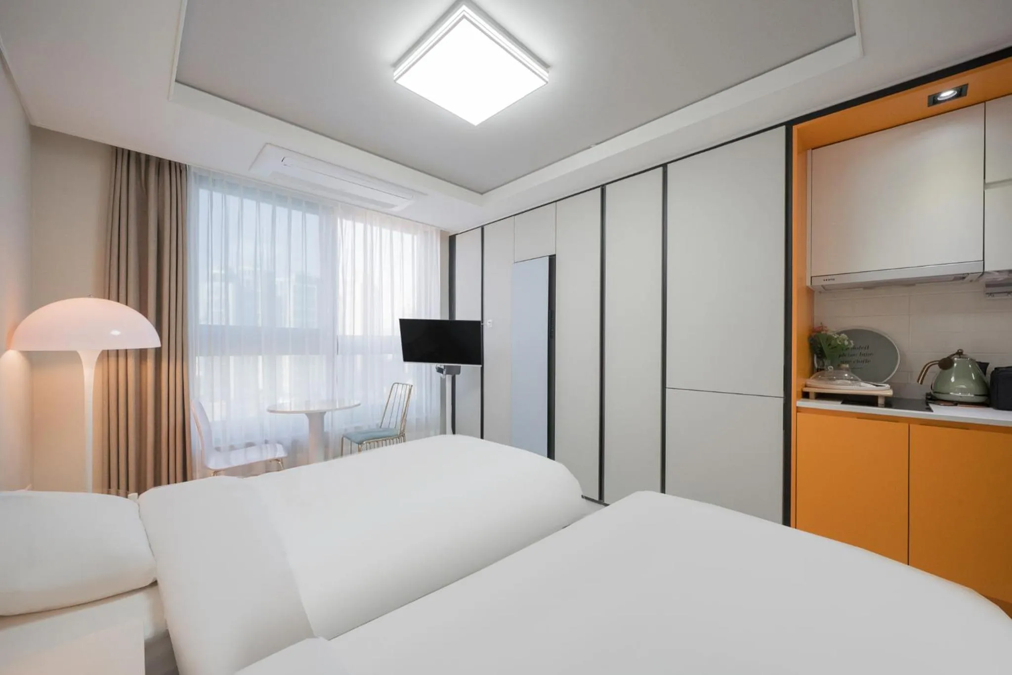 Bed in Daegu Starbnb DSR Residence Hotel lily