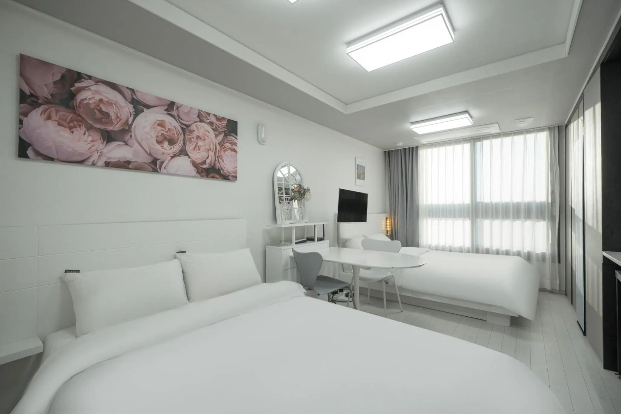 Bed in Daegu Starbnb DSR Residence Hotel lily