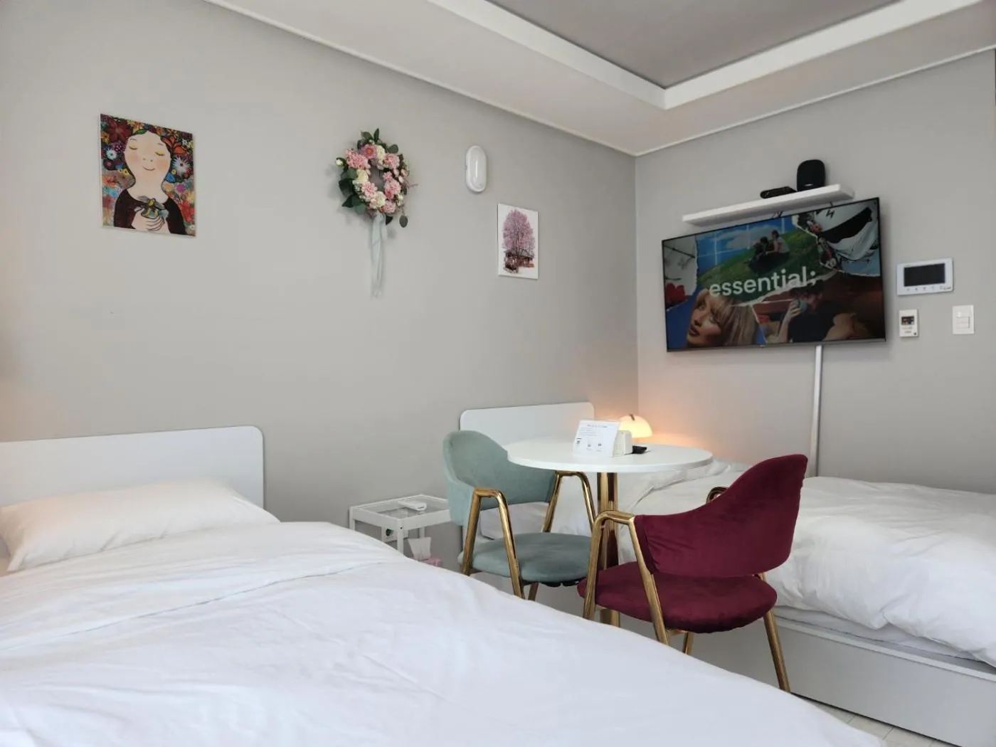 Property building, Bed in Daegu Starbnb DSR Residence Hotel lily