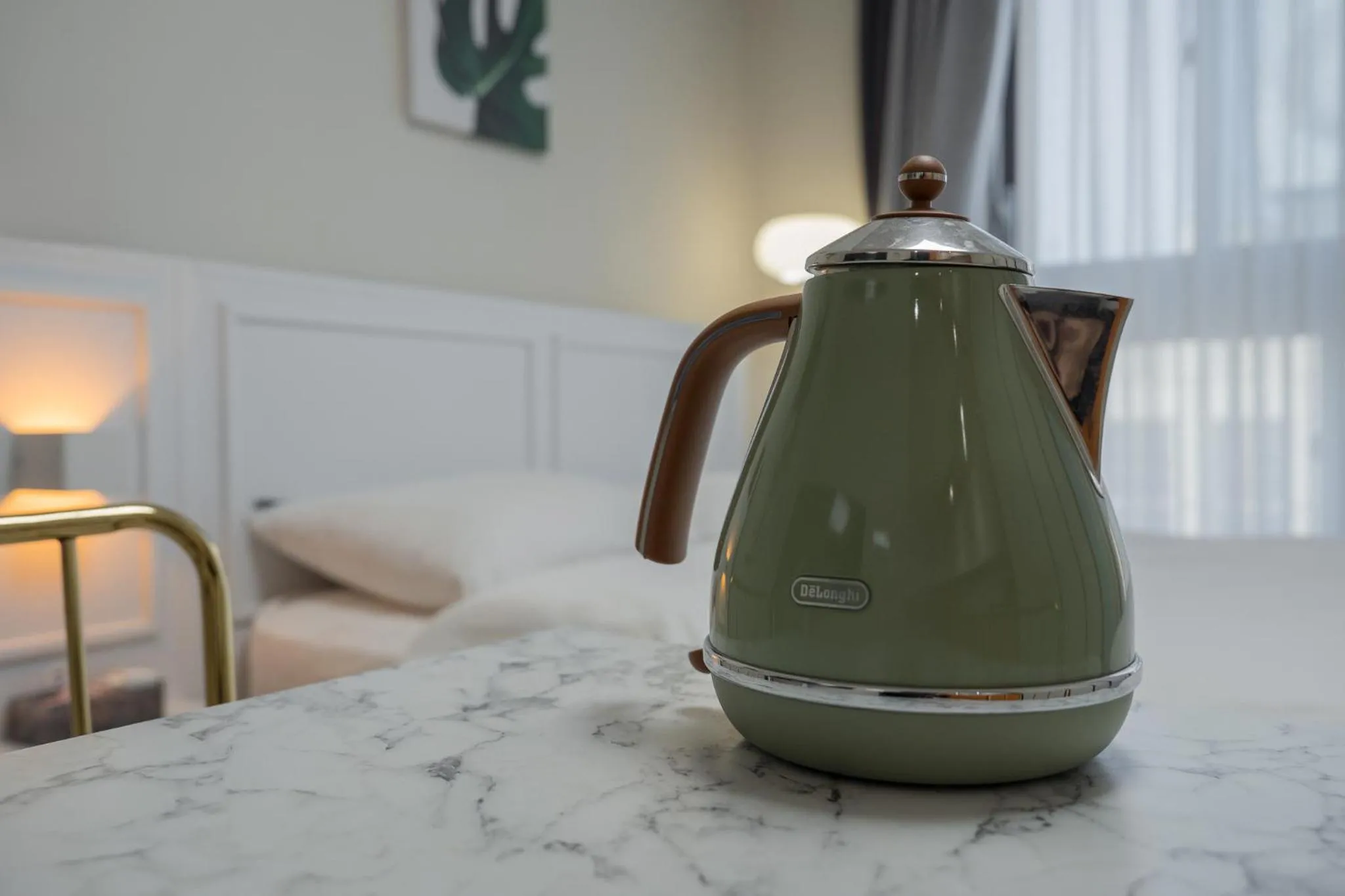Kitchen or kitchenette, Bed in Daegu Starbnb DSR Residence Hotel lily