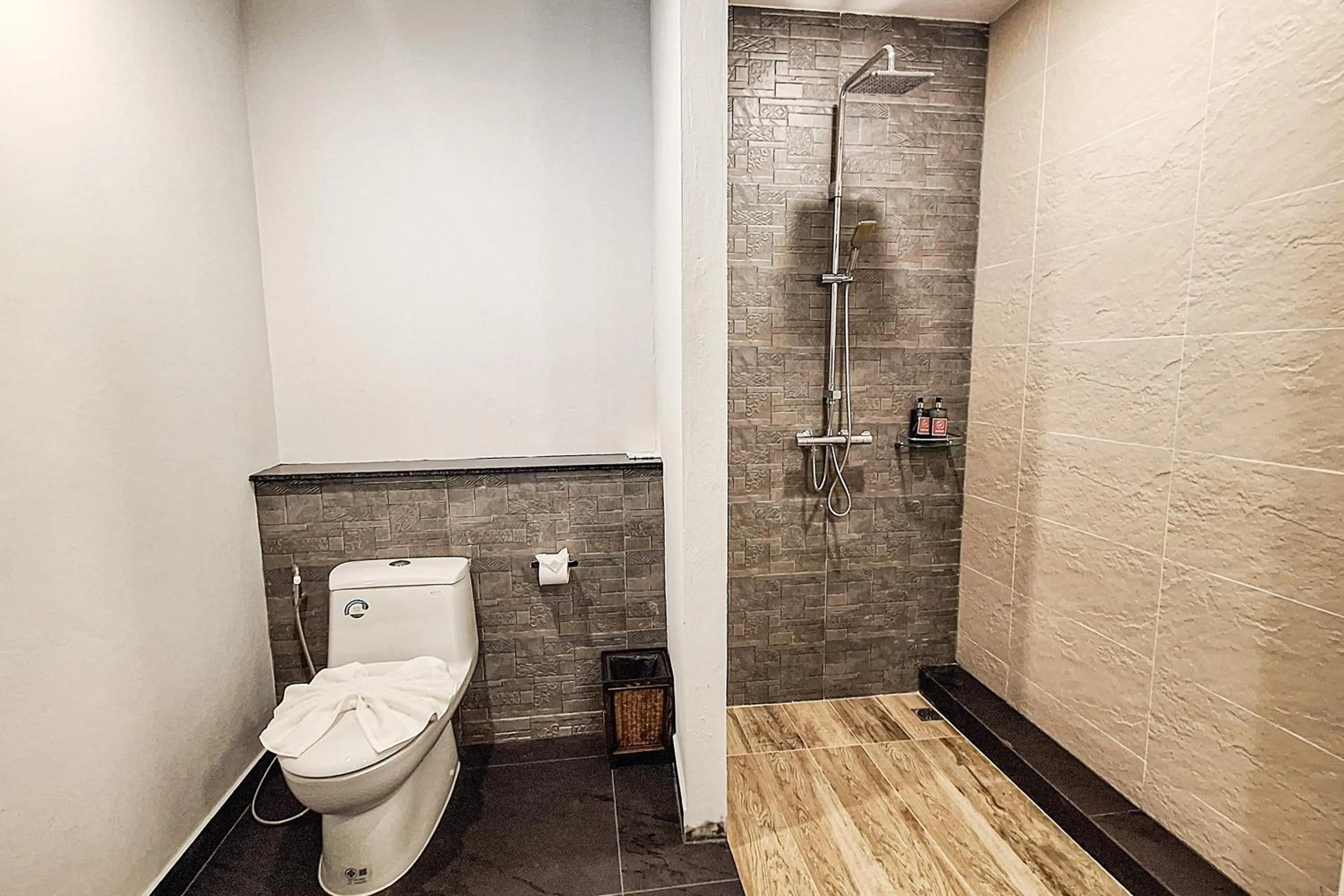 Bathroom in Na Napa Wellness Spa & Resort