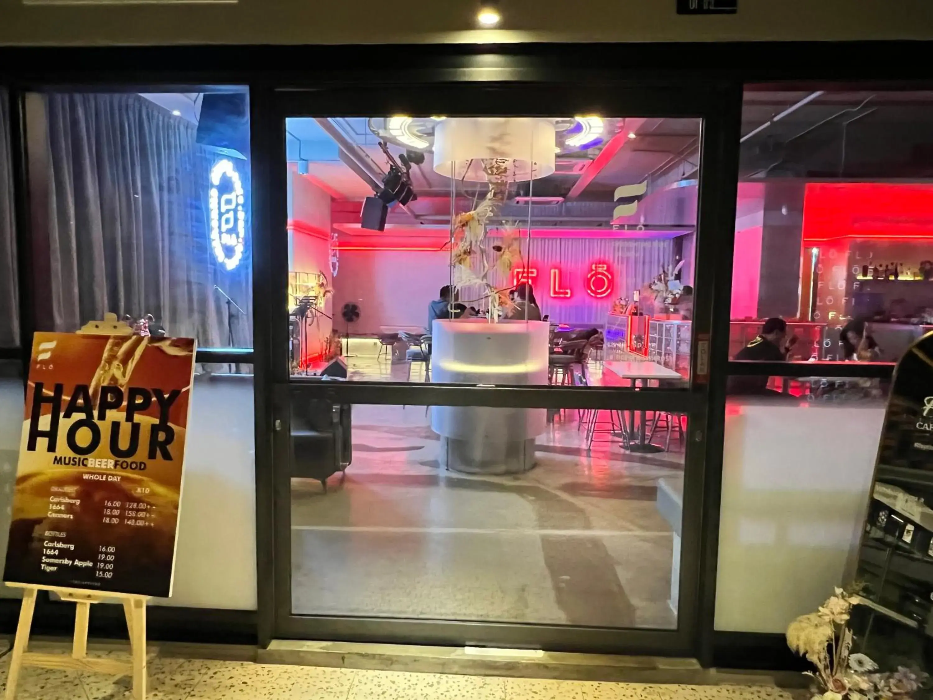 Restaurant/places to eat in Millerz Square Restaurant/places to eat in Millerz Square