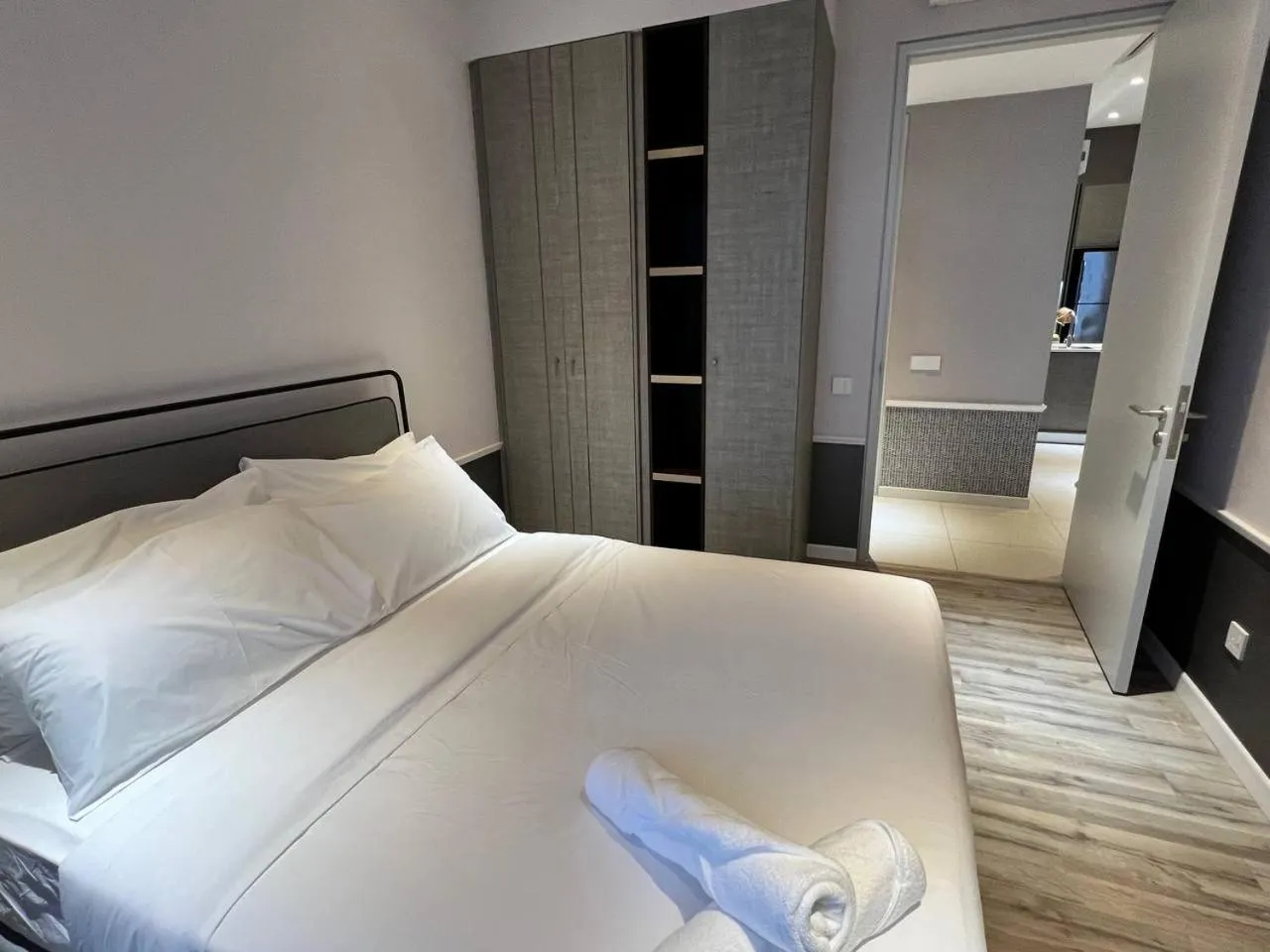 Bed in Millerz Square