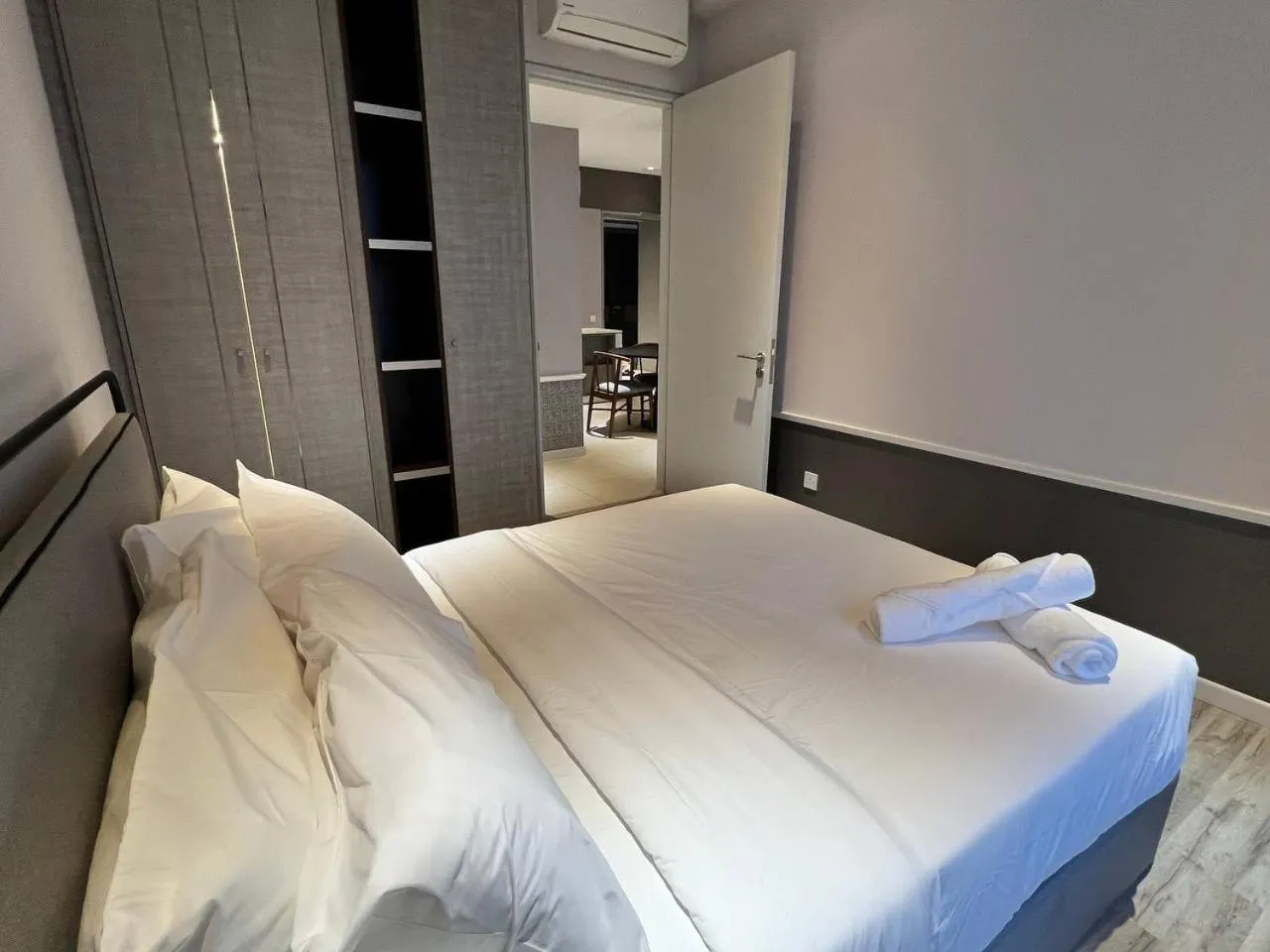 Bed in Millerz Square