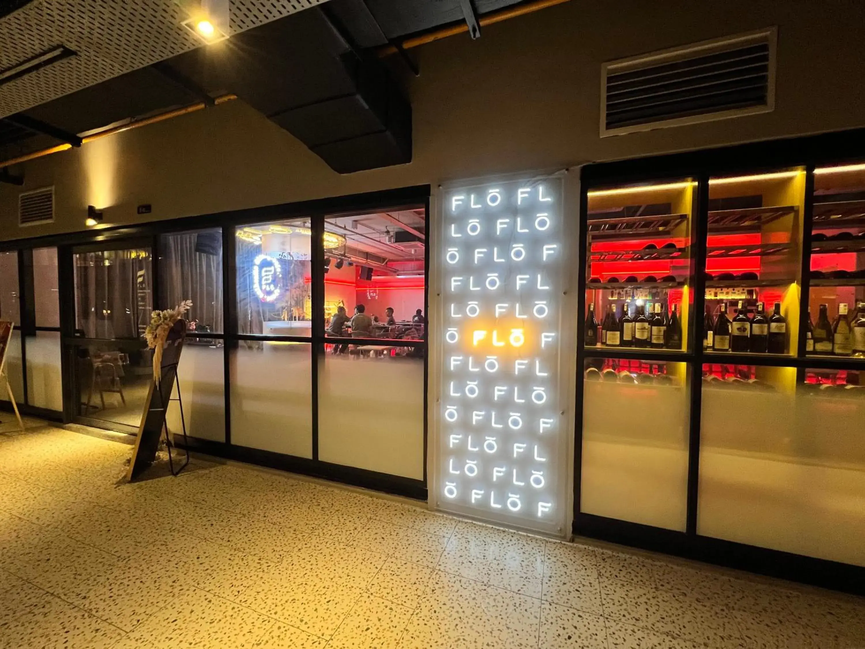 Restaurant/places to eat in Millerz Square Restaurant/places to eat in Millerz Square