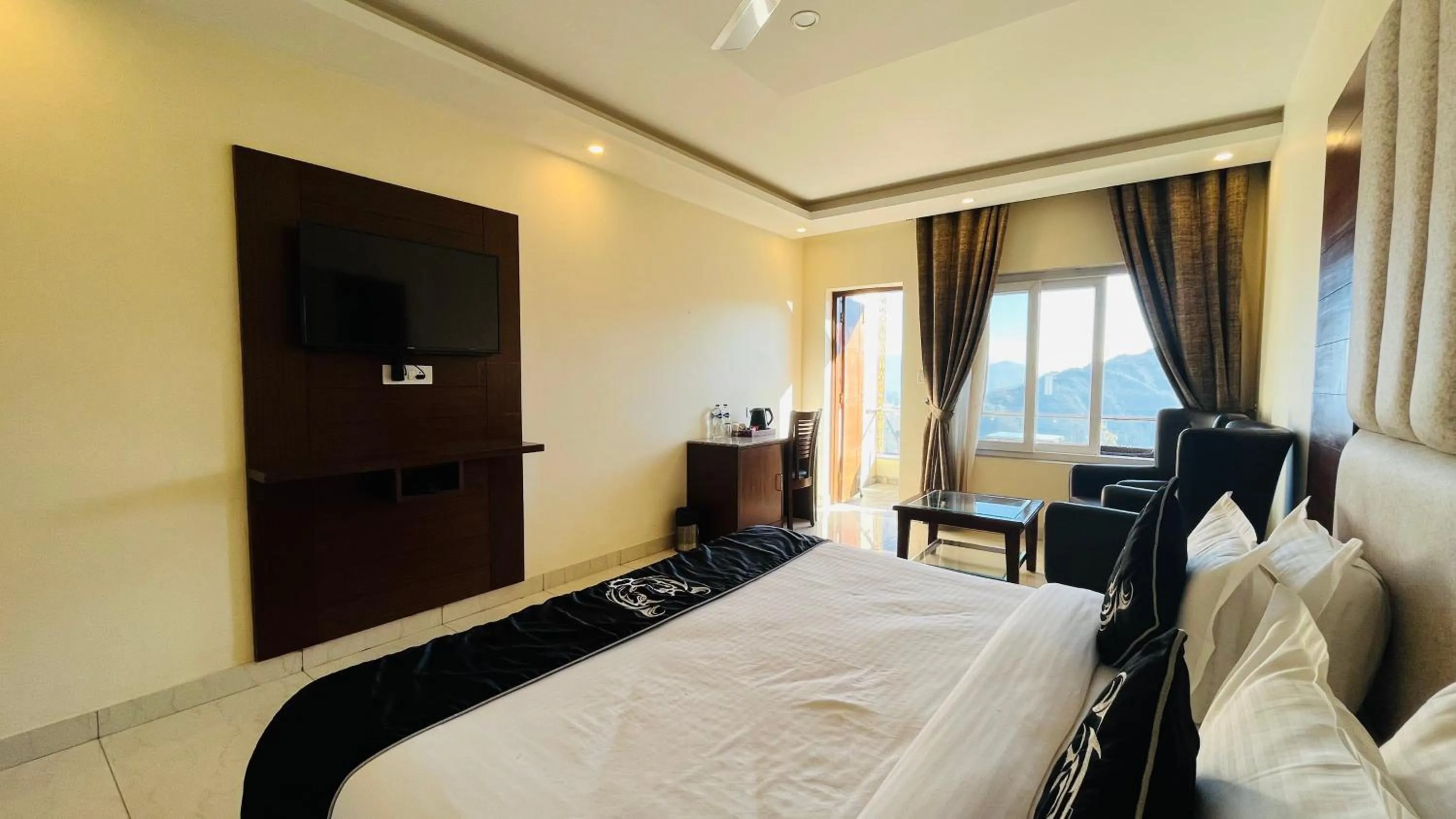 Bed in Trideus Mountain Club & Resort, Mussoorie