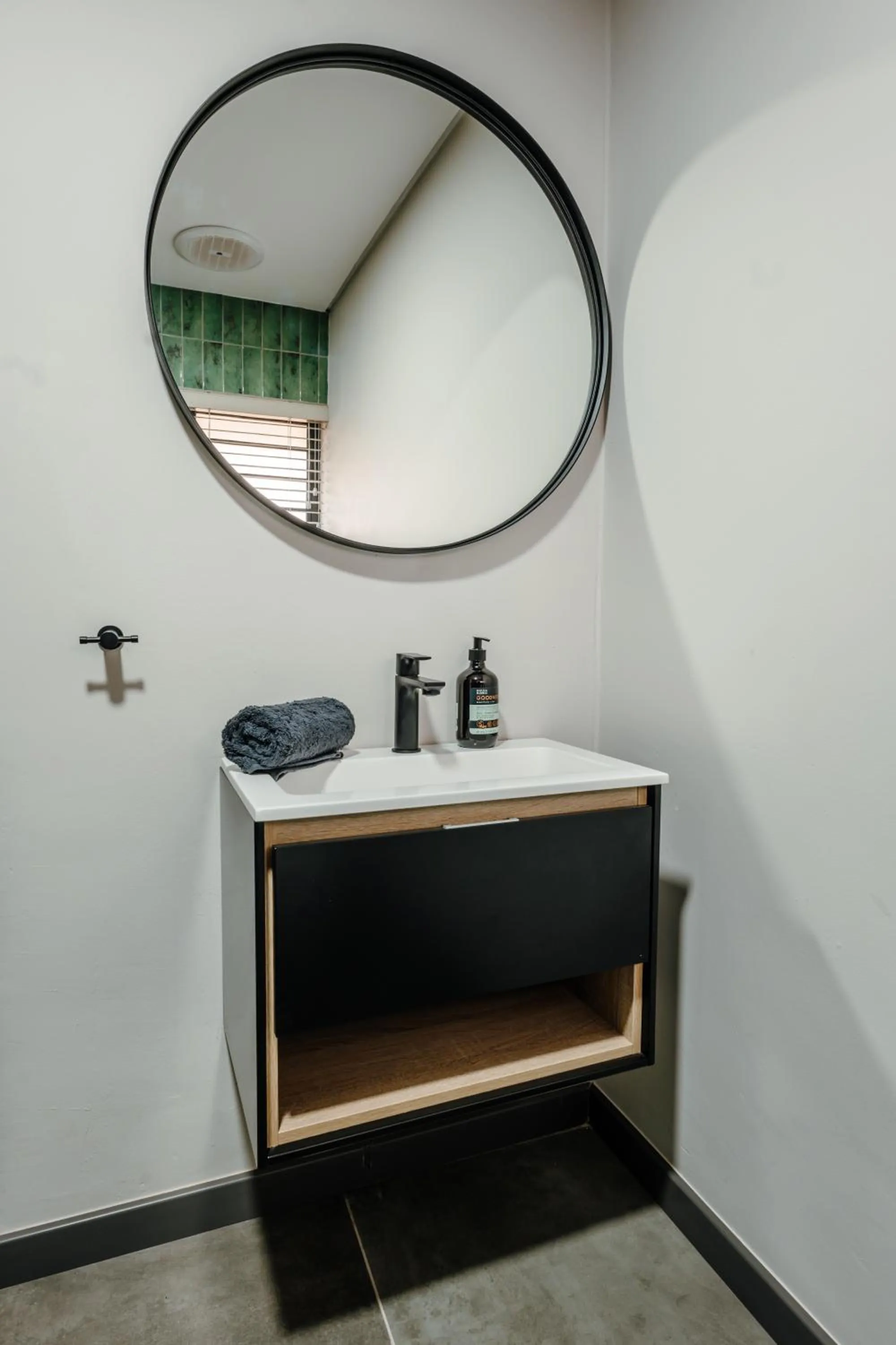 Bathroom in 80 on Thabo