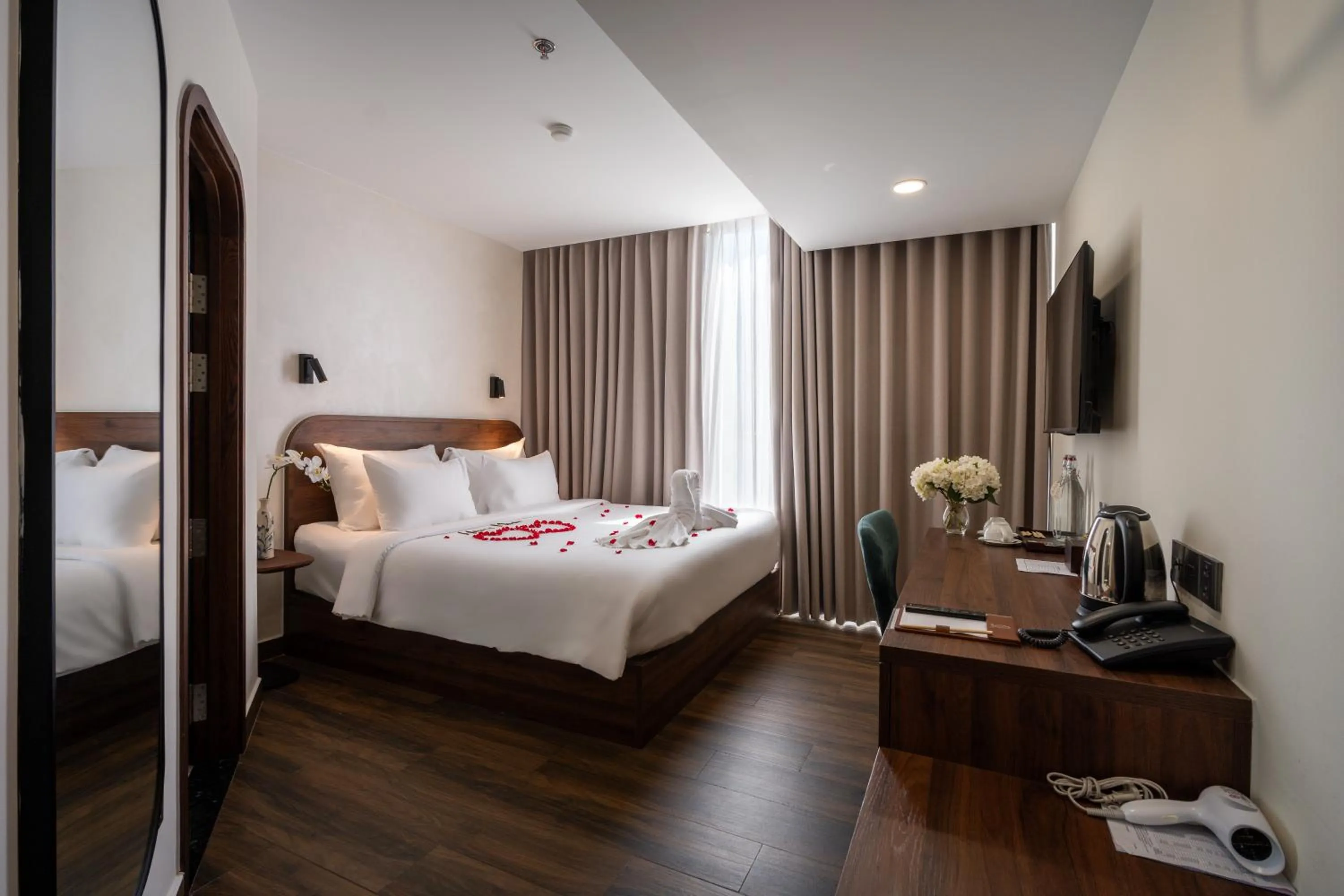 Bed in Hato Saigon Boutique Hotel & Rooftop