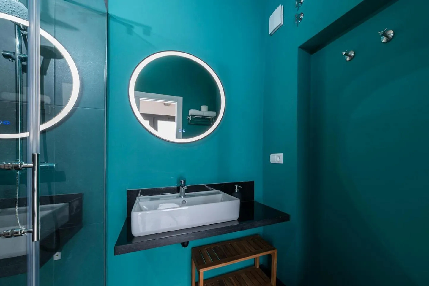 Bathroom in Slow Suites Salvador