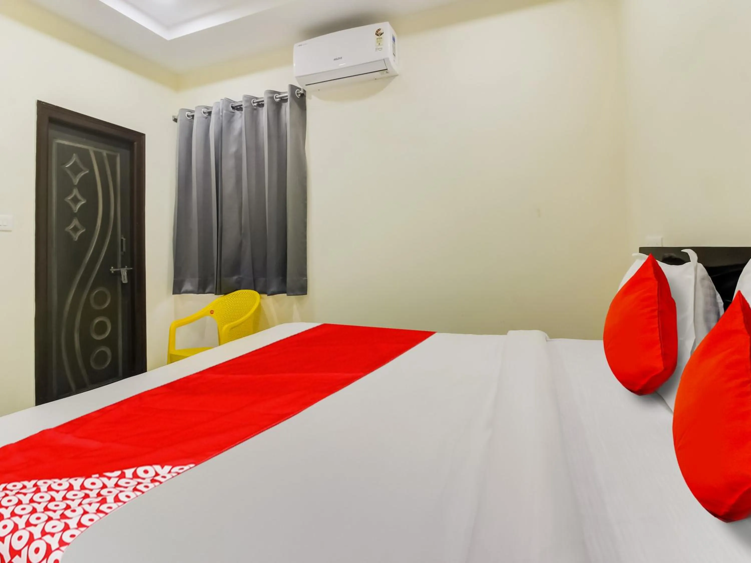 Bedroom, Bed in Super Hotel O SRI NIRVANA PRIDE