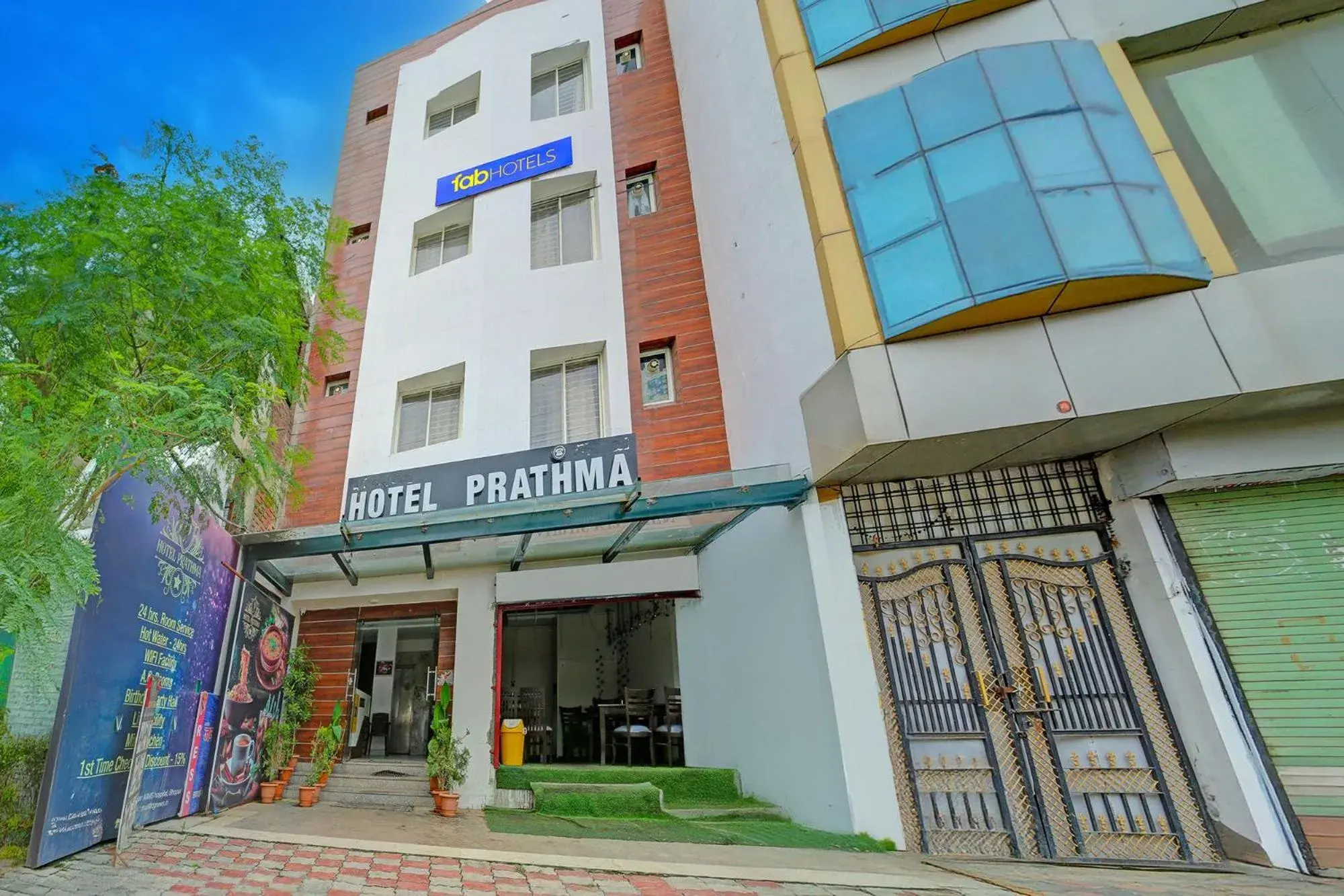 Property building in Via Prathma Property building in Via Prathma