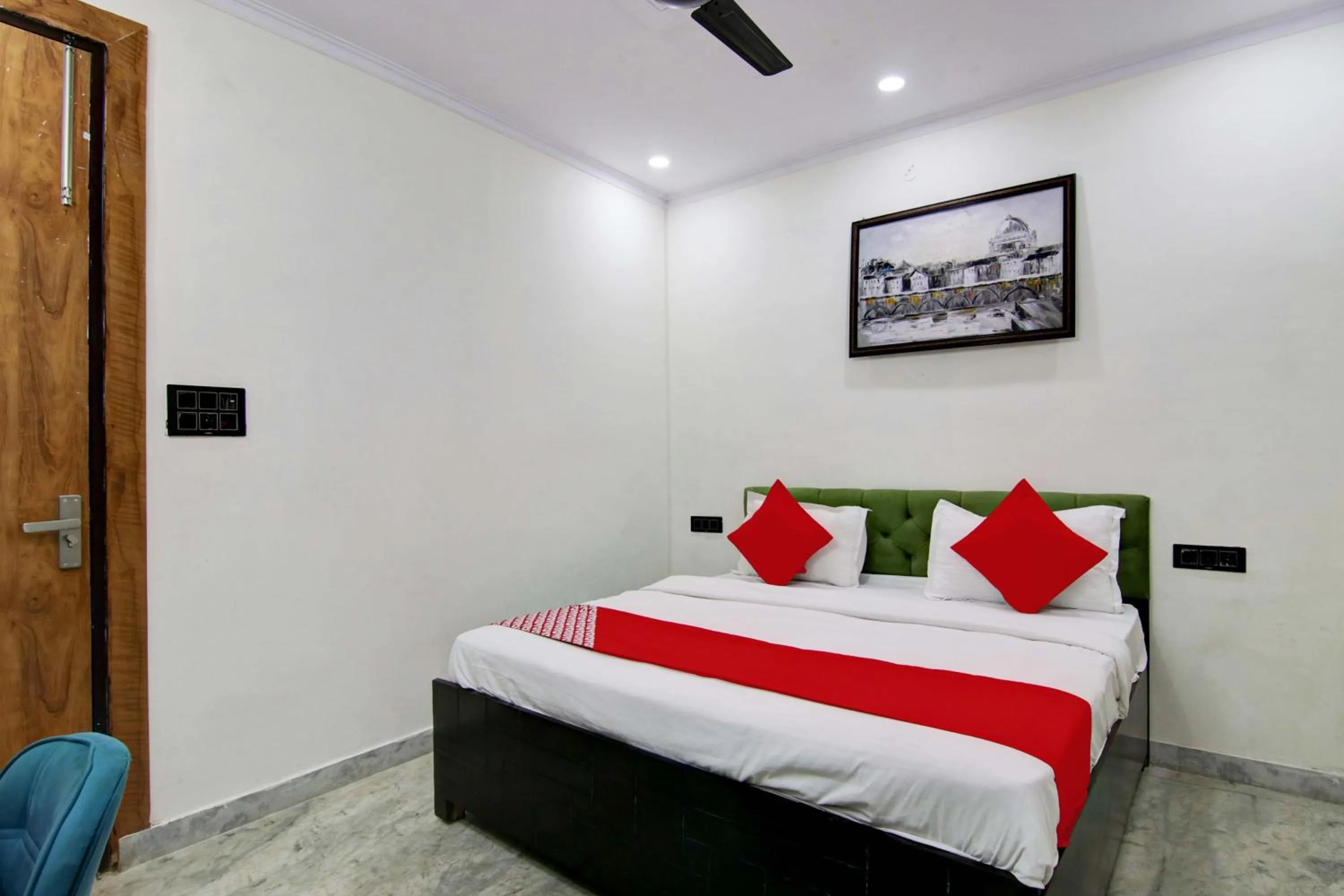 Bedroom, Bed in Hotel O Dhankush