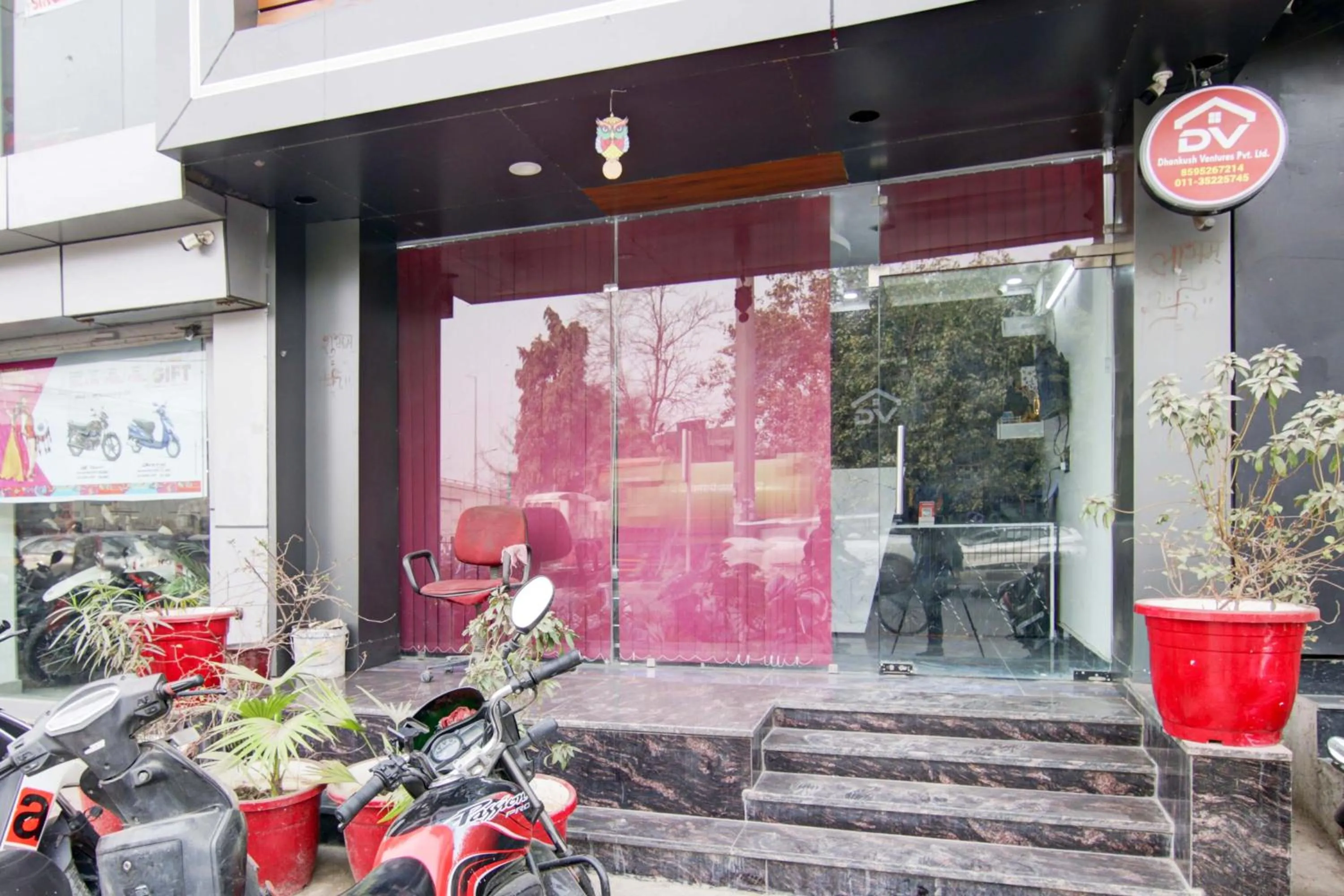 Facade/entrance in Hotel O Dhankush