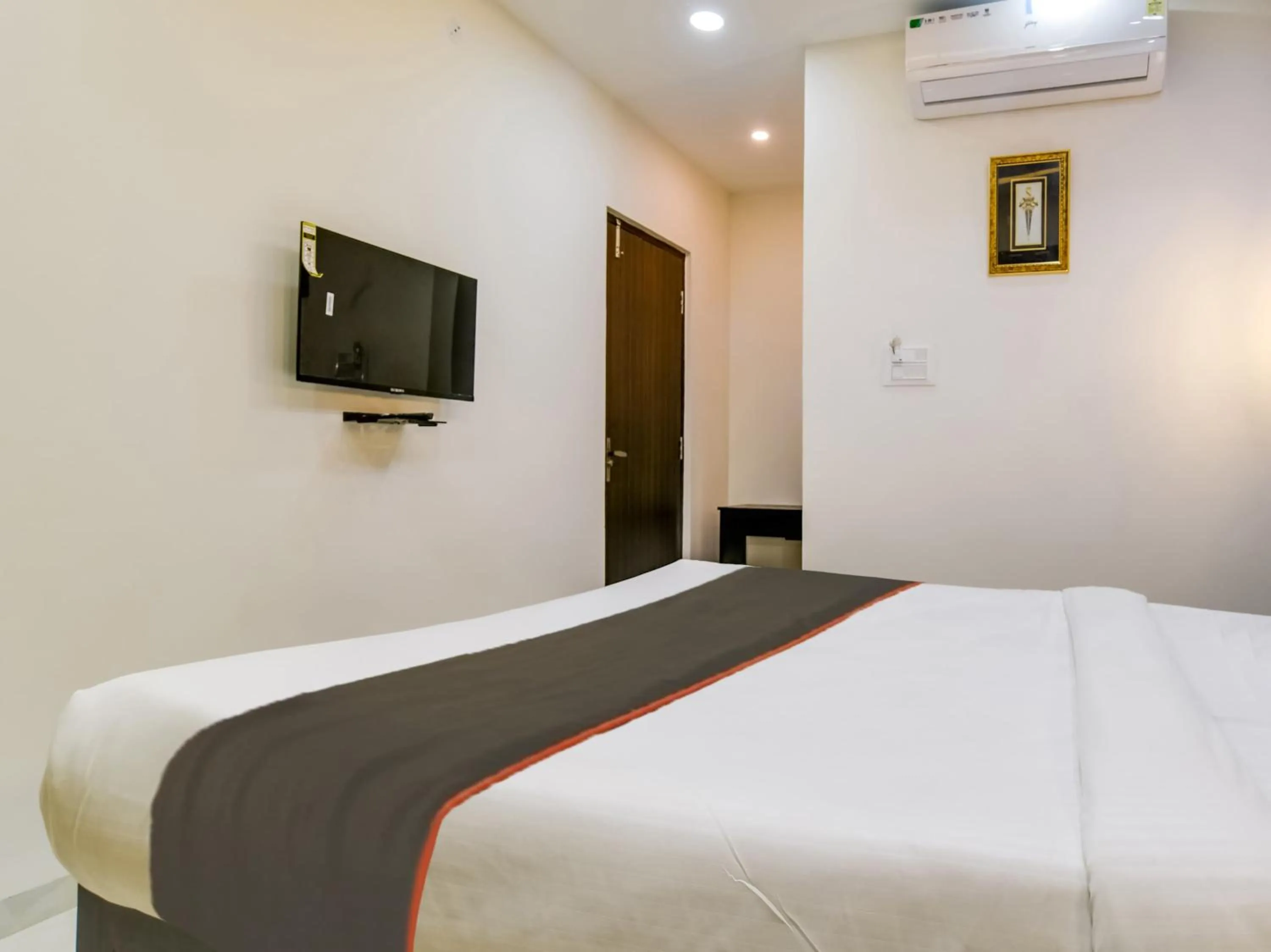 Bedroom, Bed in Hotel O Iconic Stay