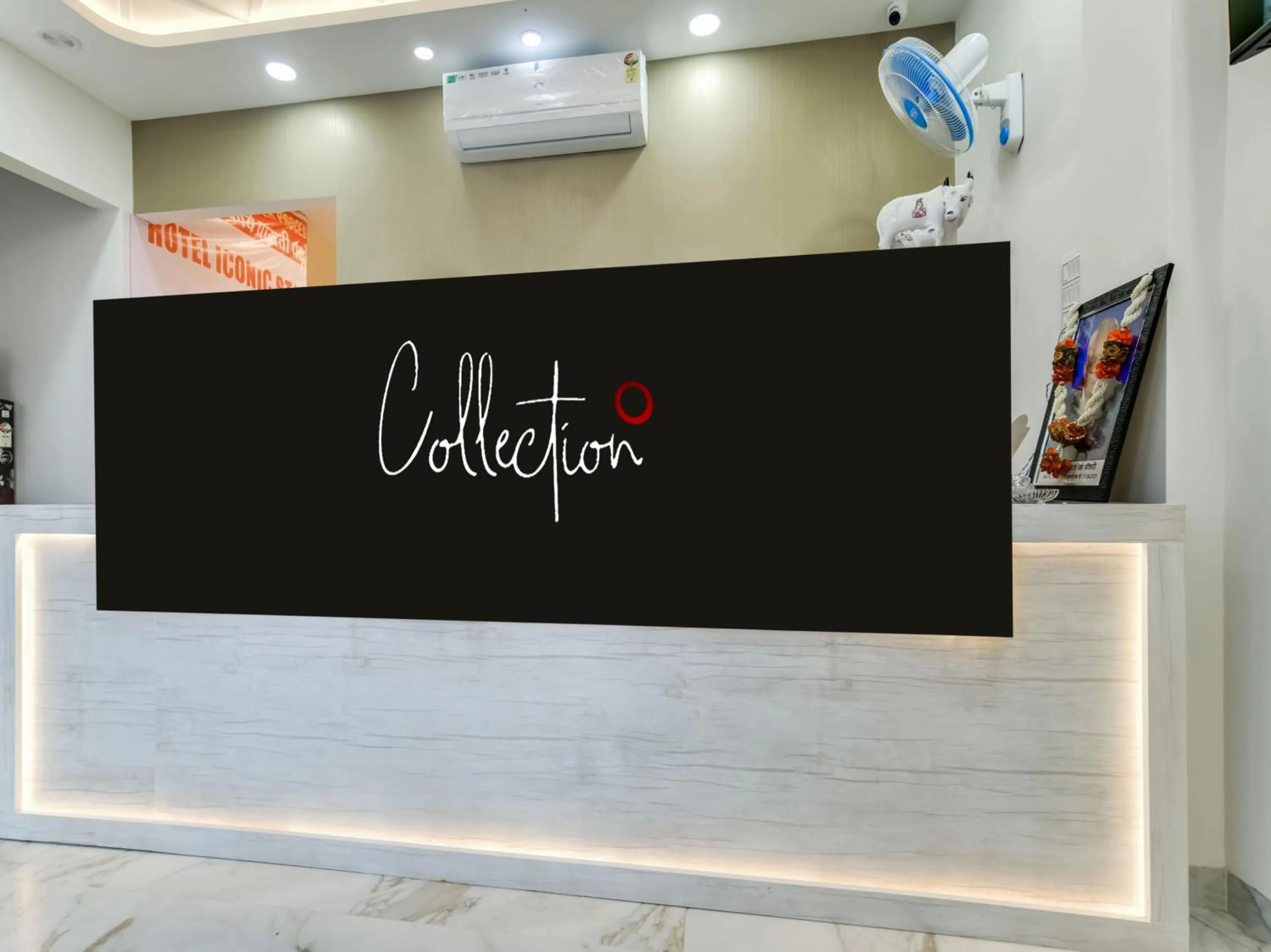 Lobby or reception in Hotel O Iconic Stay