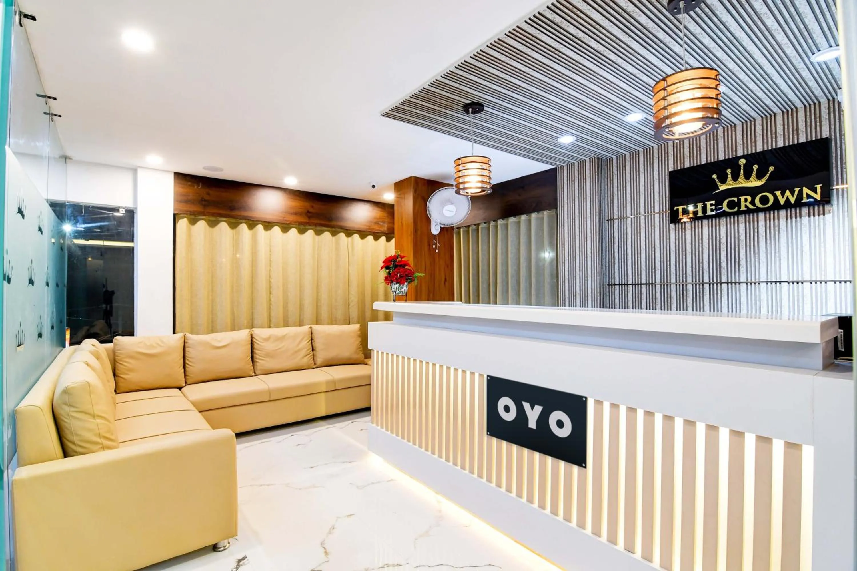 Lobby or reception in Hotel O The Crown