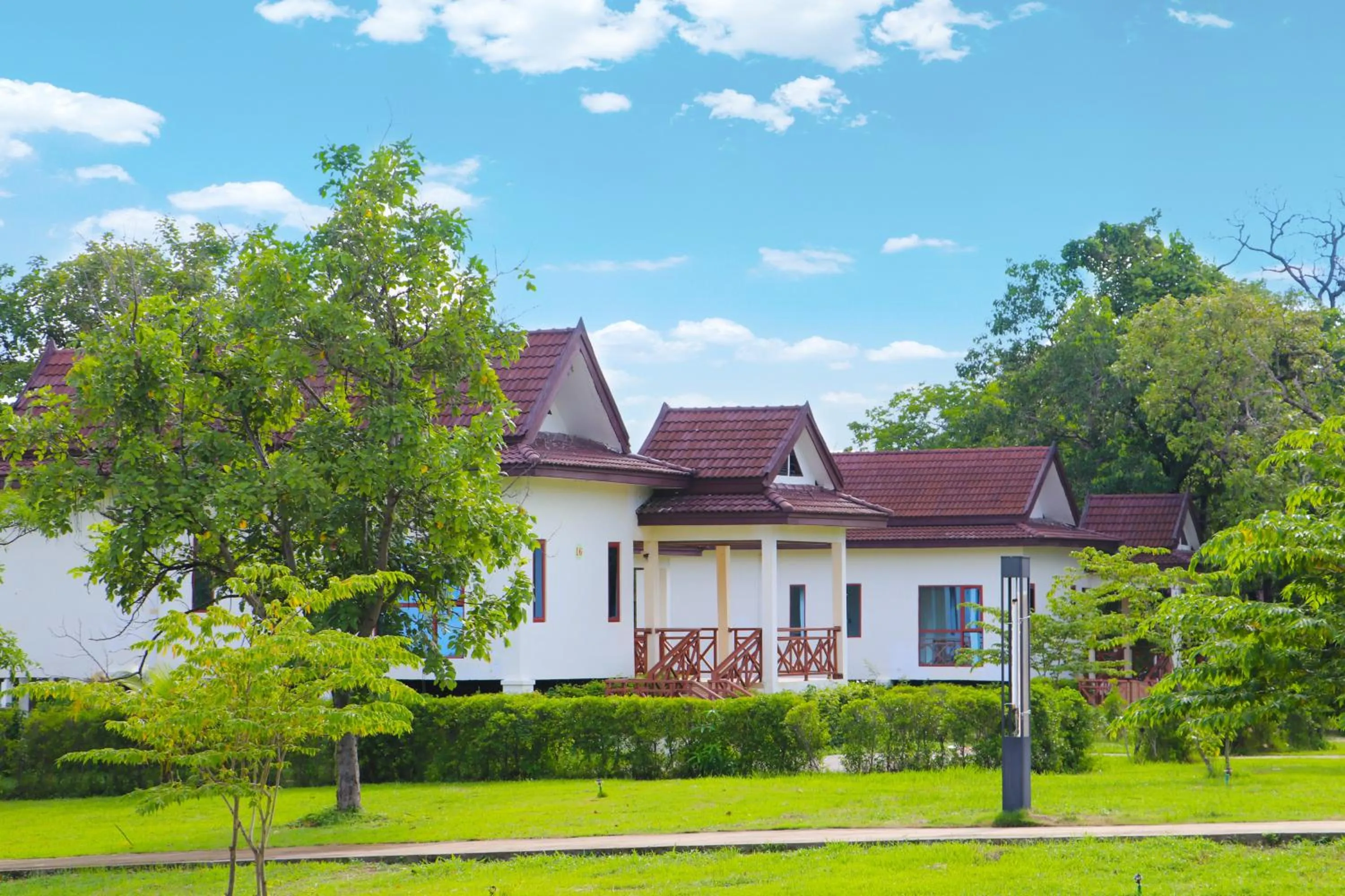 Property building in MonMonBoutique Hotel