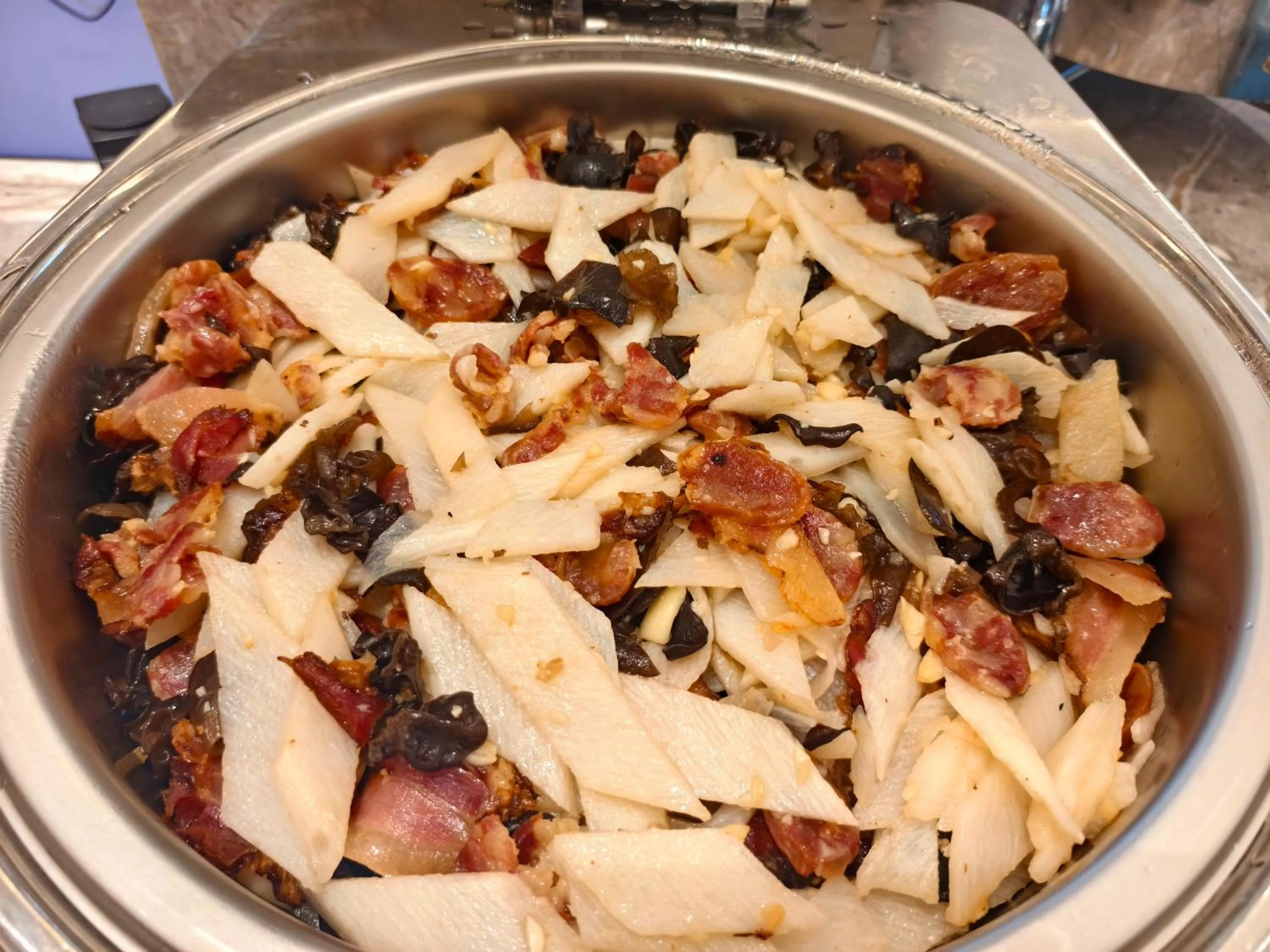 Restaurant/places to eat in MonMonBoutique Hotel