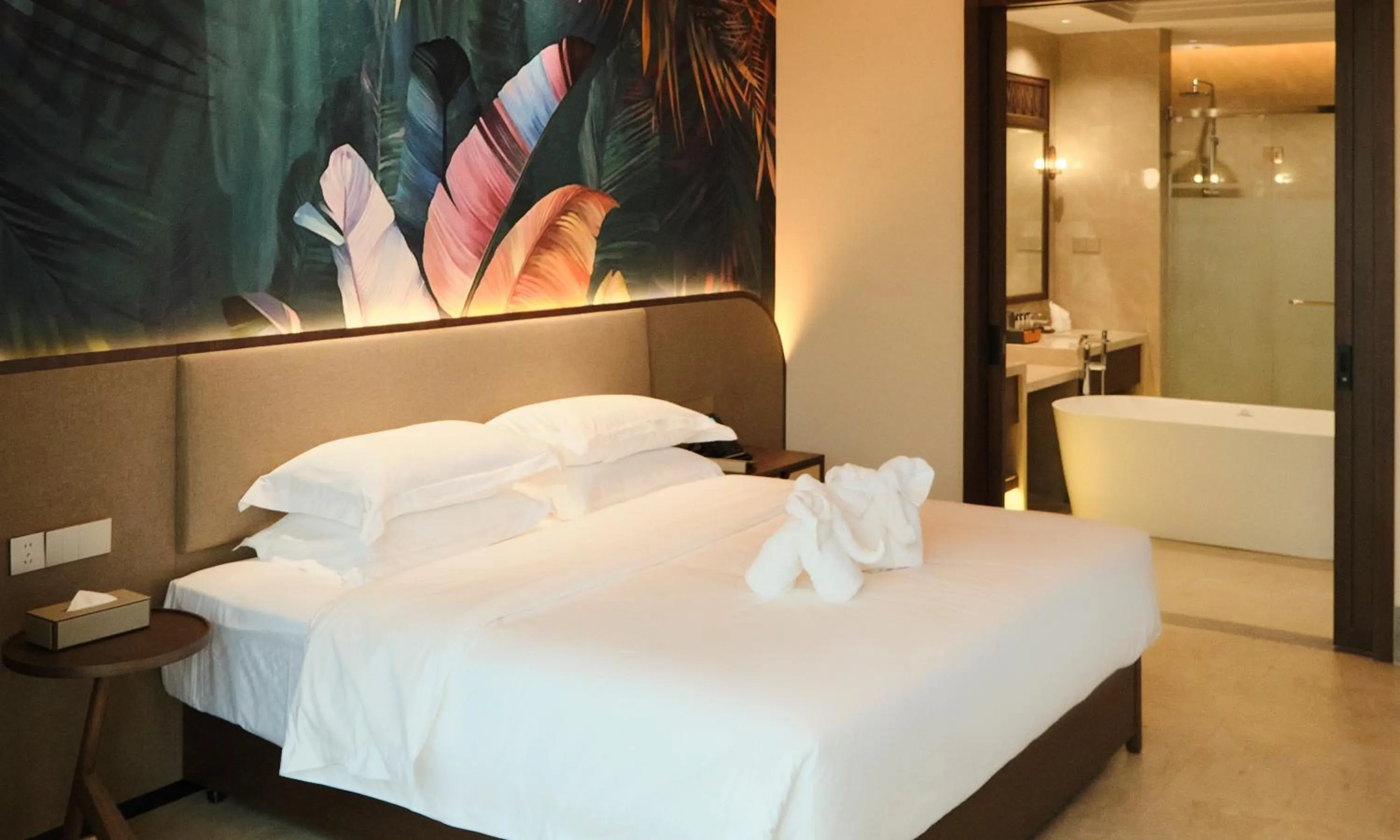 Bed in MonMonBoutique Hotel