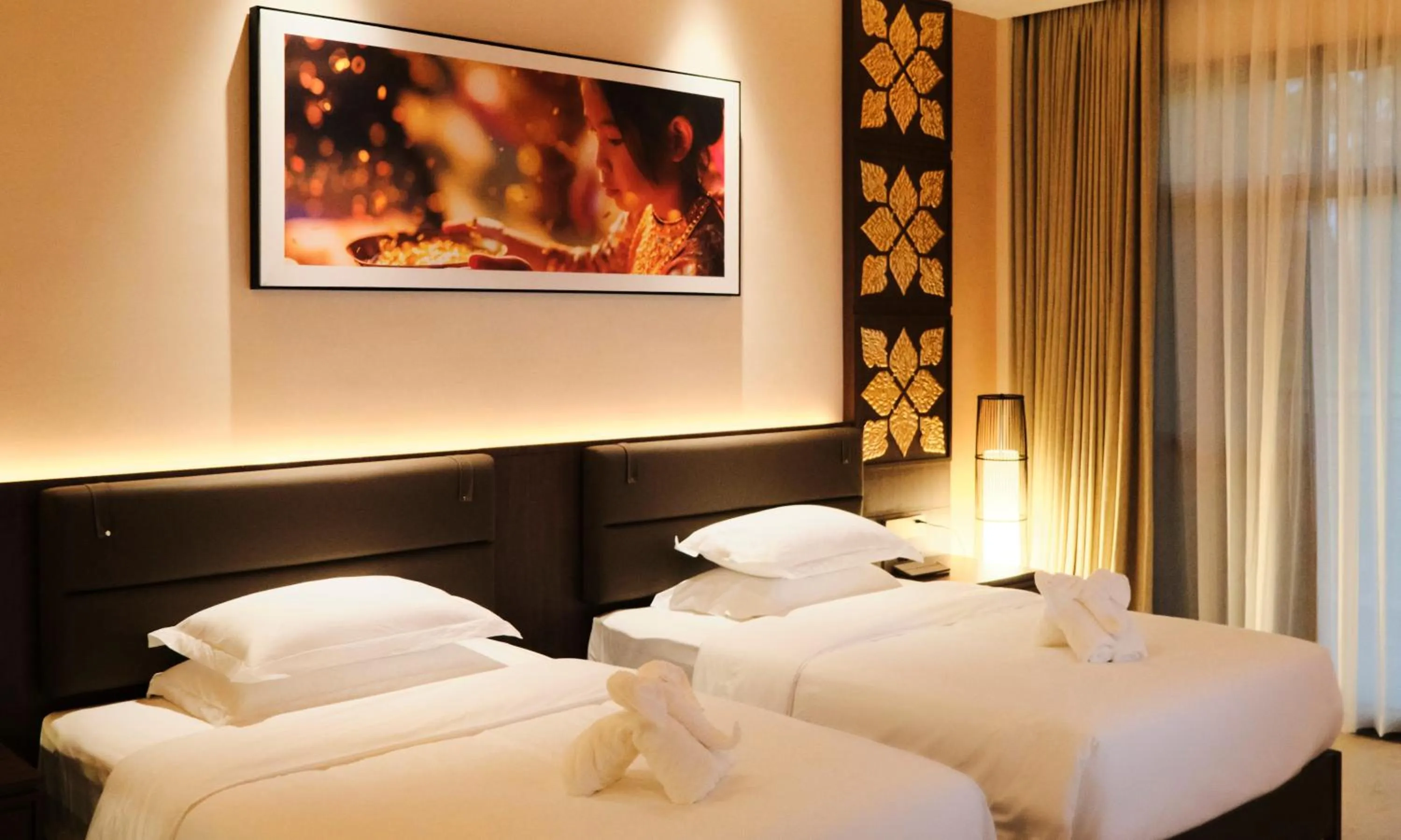 Bed in MonMonBoutique Hotel