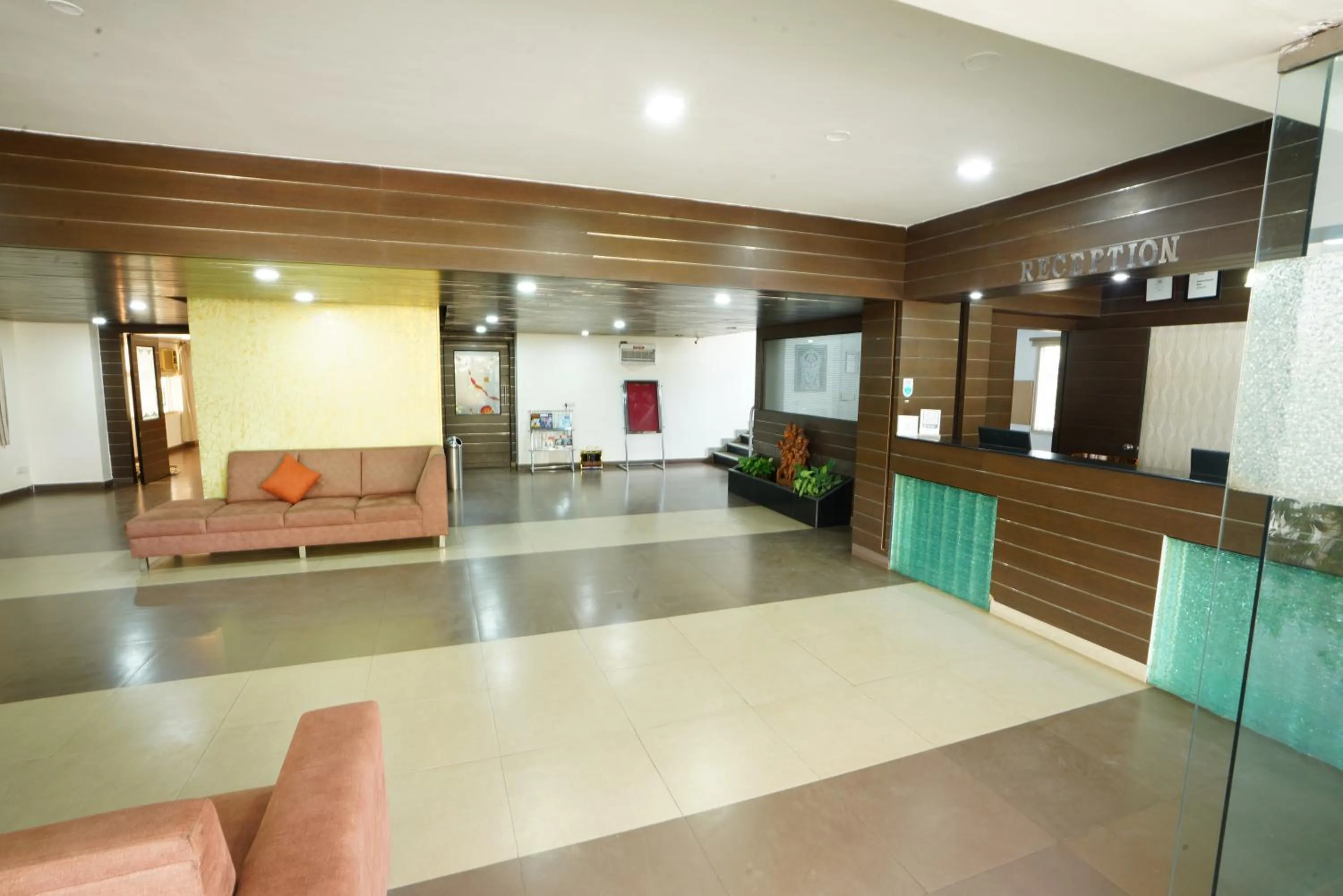 Hotel Grand Bee Bangalore