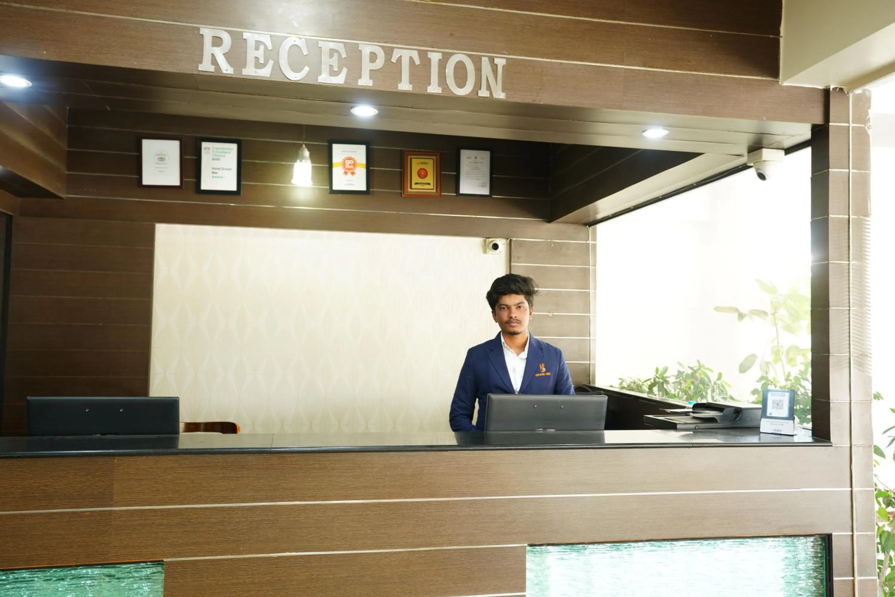 Hotel Grand Bee Bangalore